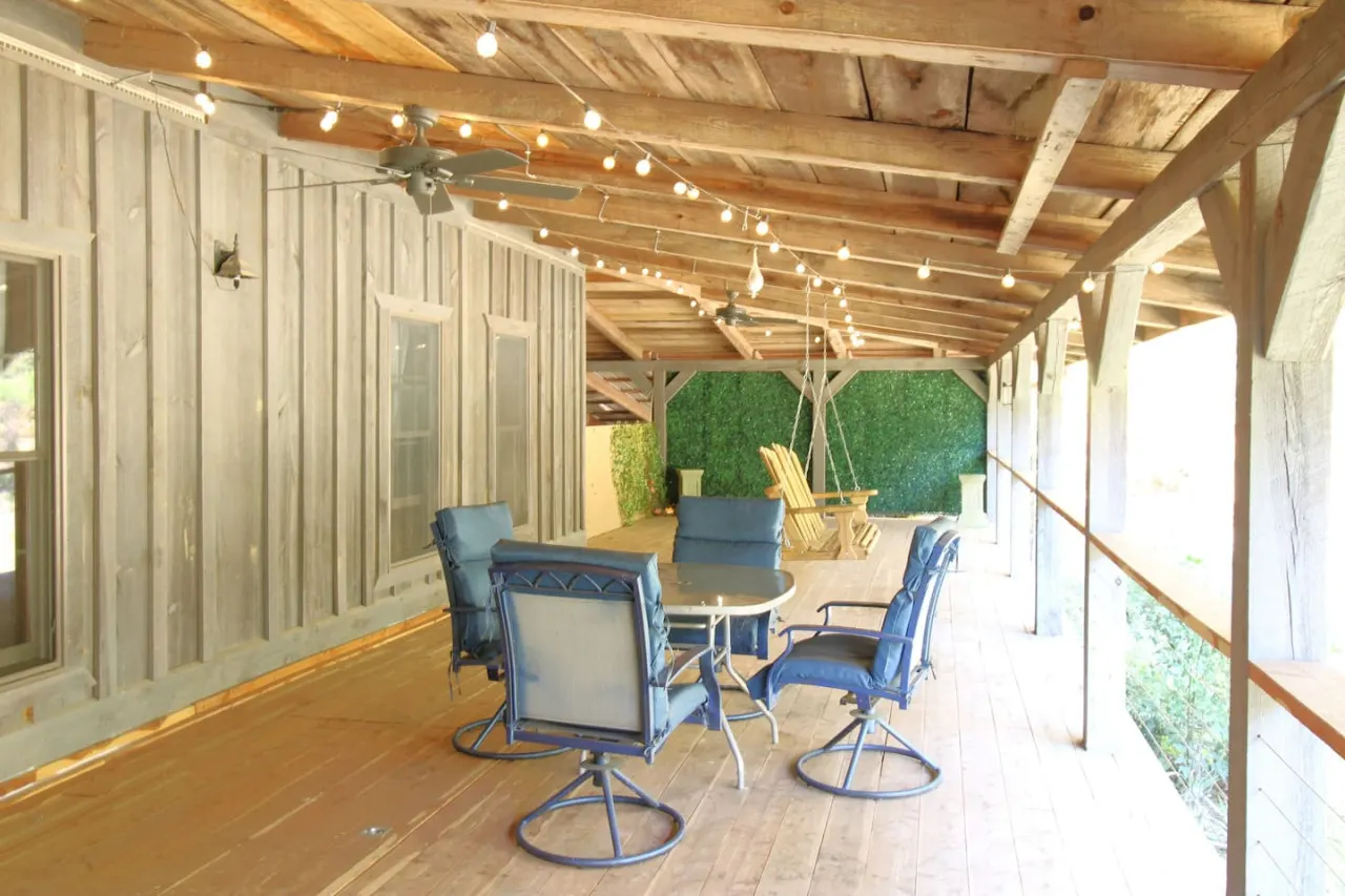 Bluebird Estate 20