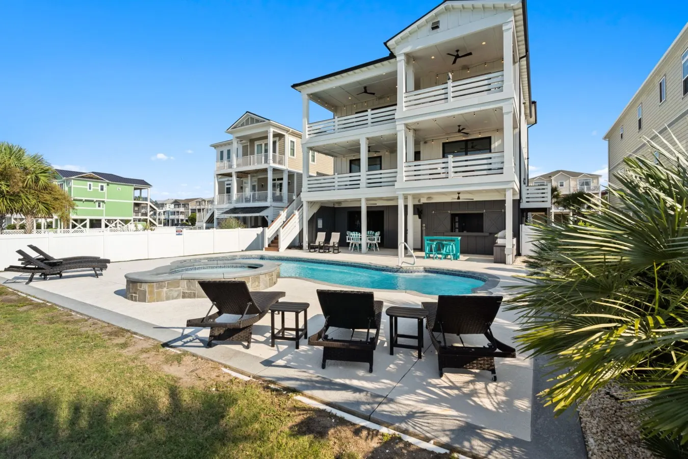 New Listing - Beech to Beach 4