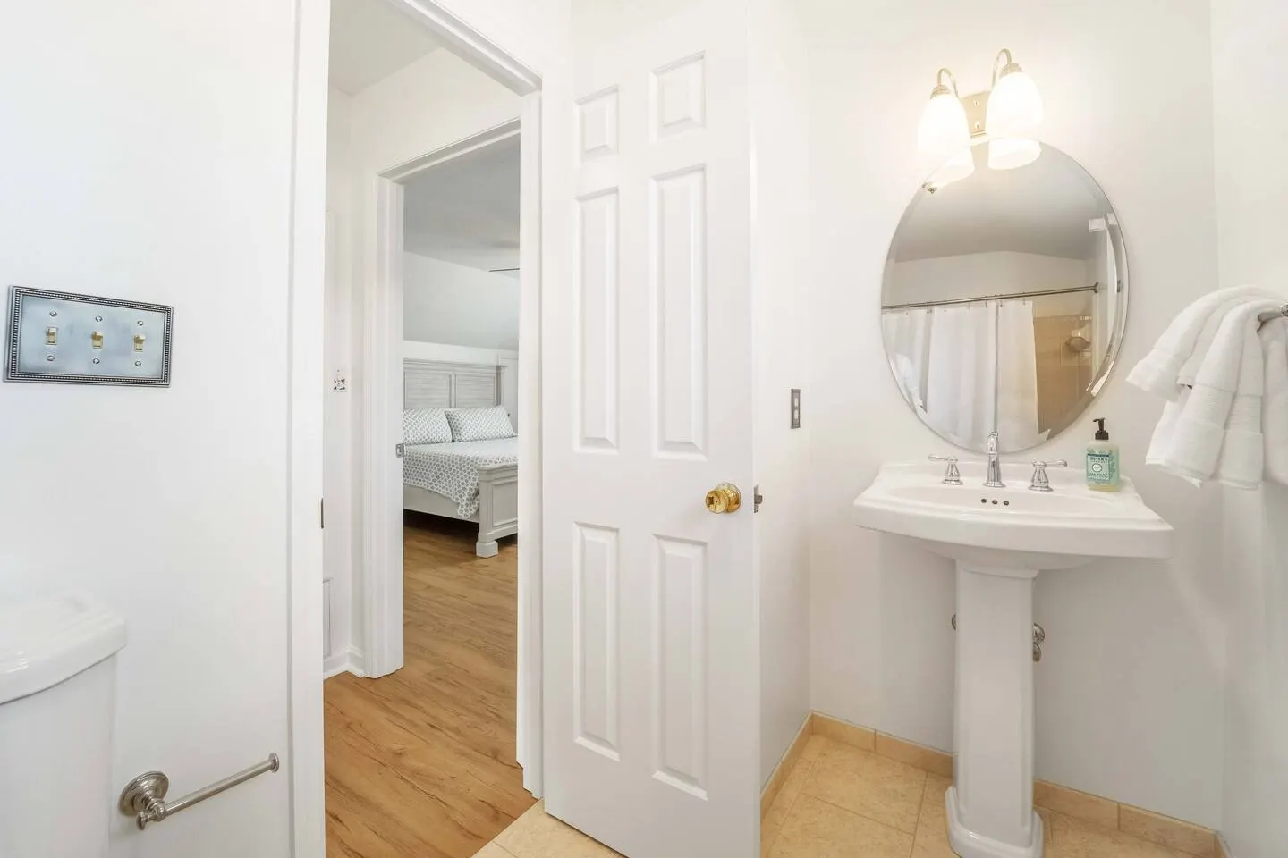 18 beds & 12 bathrooms - Cul-De-Sac Cluster 15