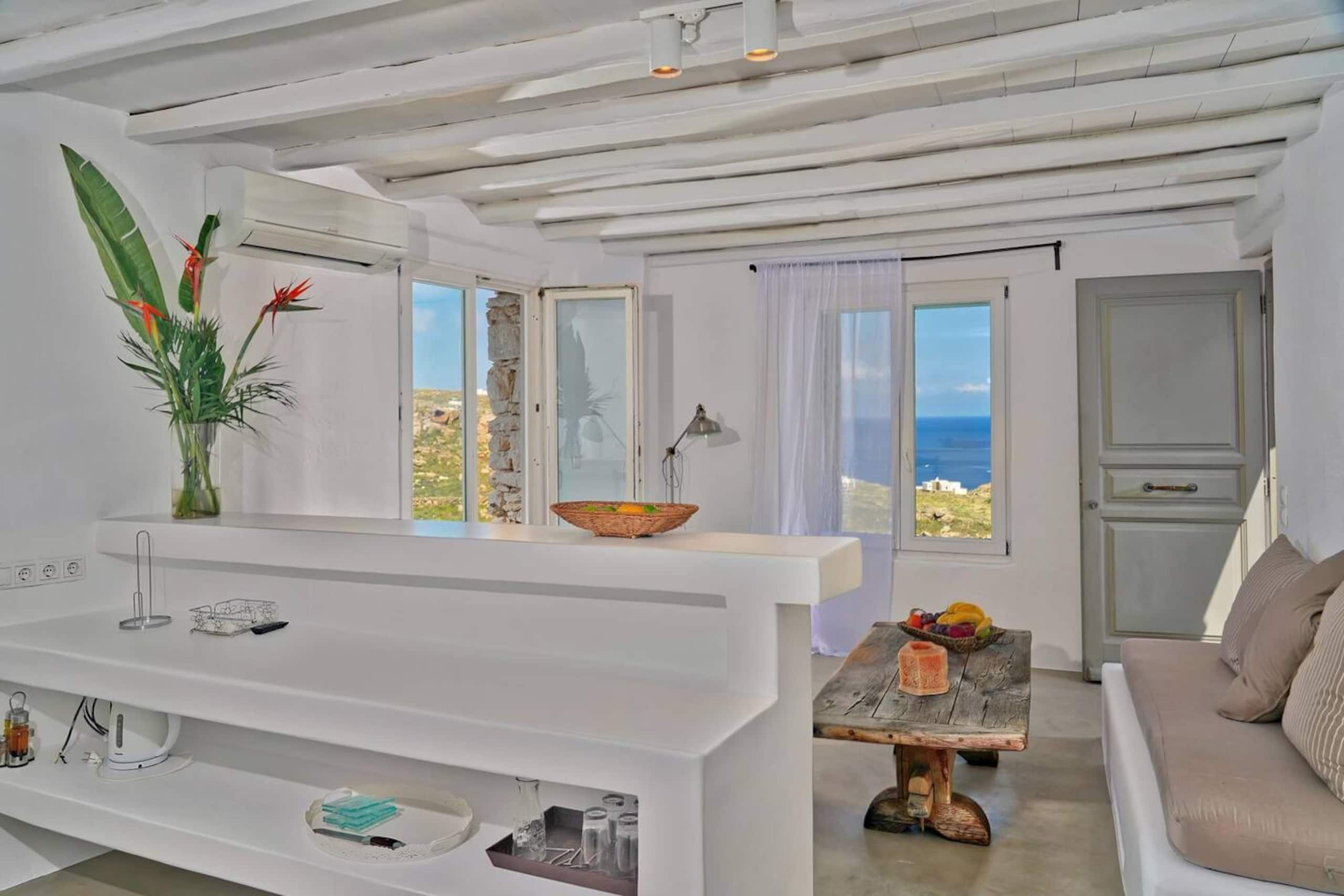Magdaline Room - Pool, Views, Memories at Paradise 9