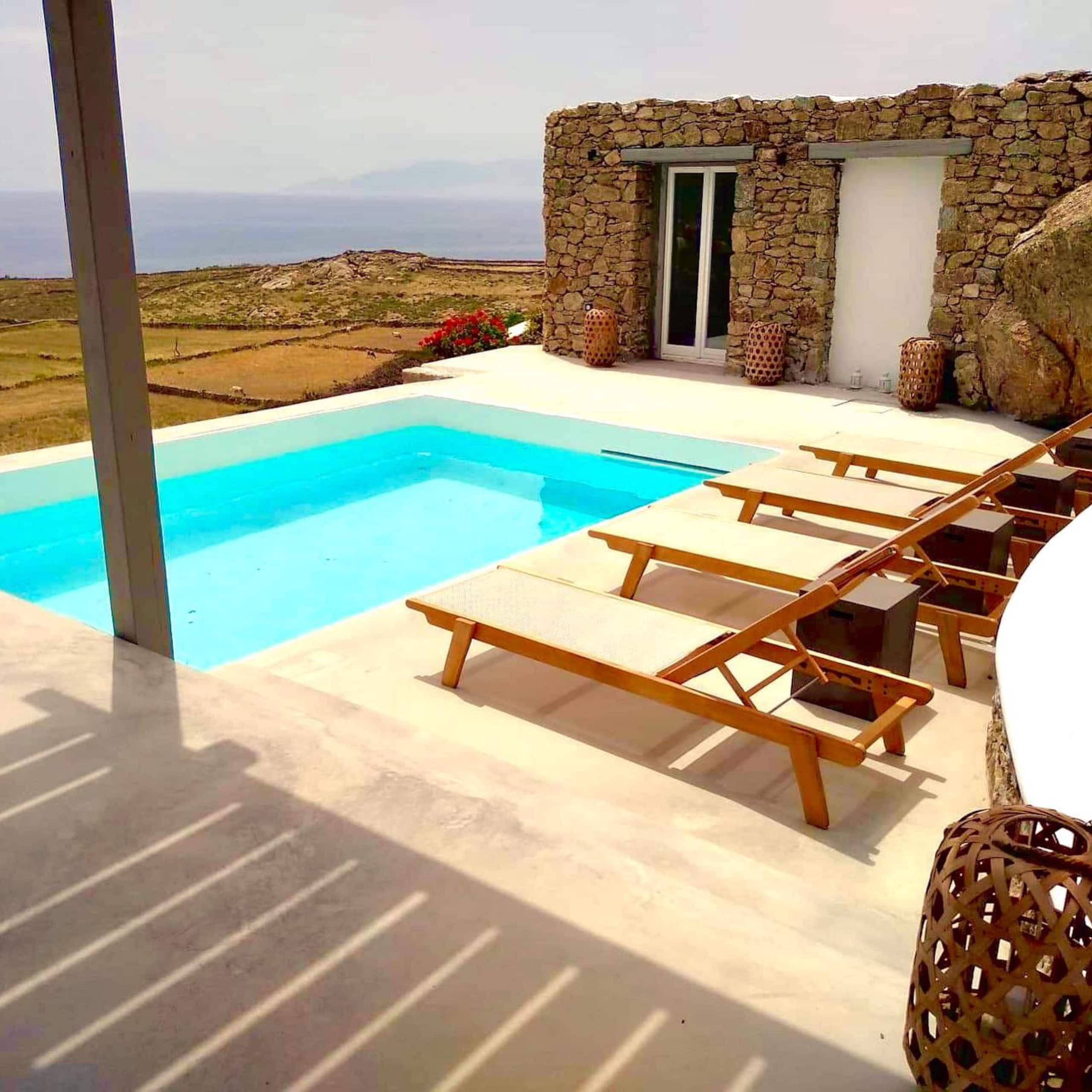 Magdaline Room - Pool, Views, Memories at Paradise 18
