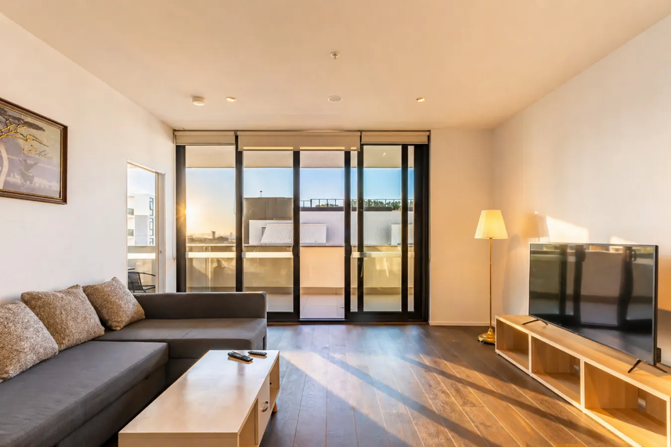 Mascot 2BR/2BA Station, Shops + Free Parking 6