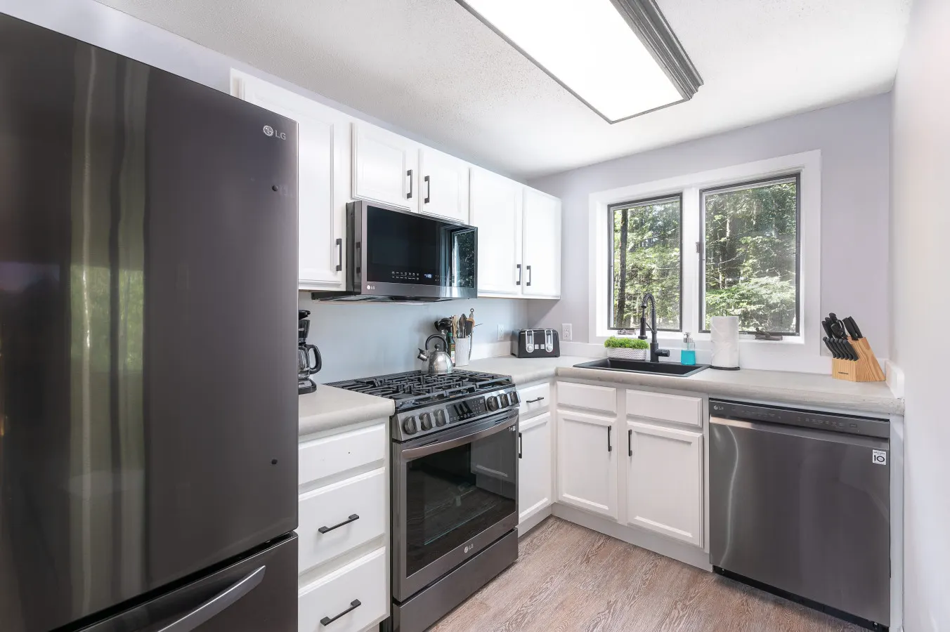 Stylish family fun-Cranmore Mtn-AC-Fireplace 3