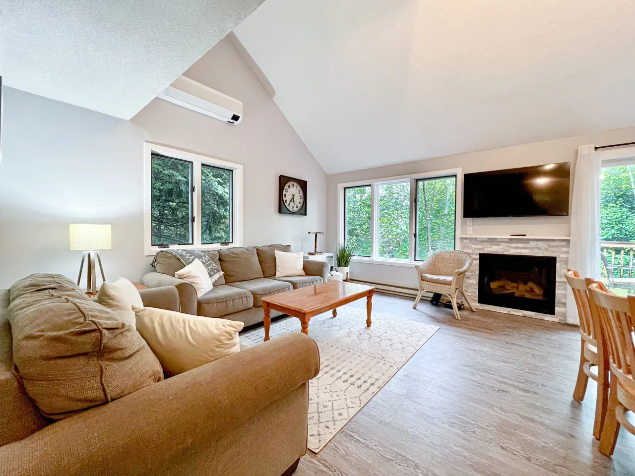 Stylish family fun-Cranmore Mtn-AC-Fireplace 7