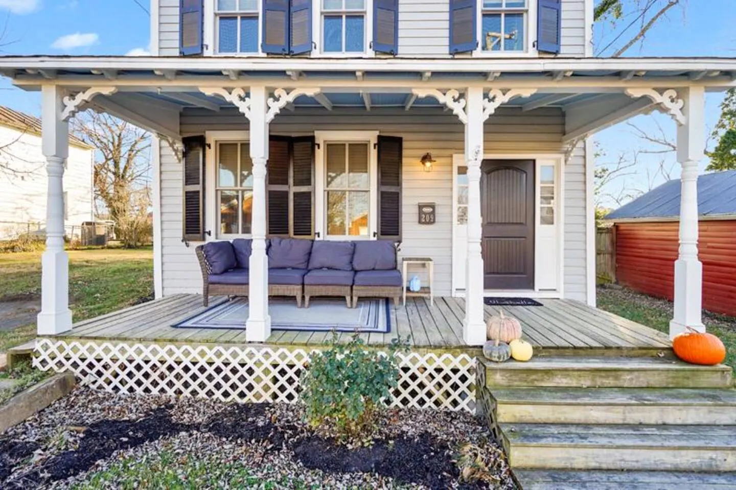 Renovated 3B/3B Home Downtown Private Fire Pit 7