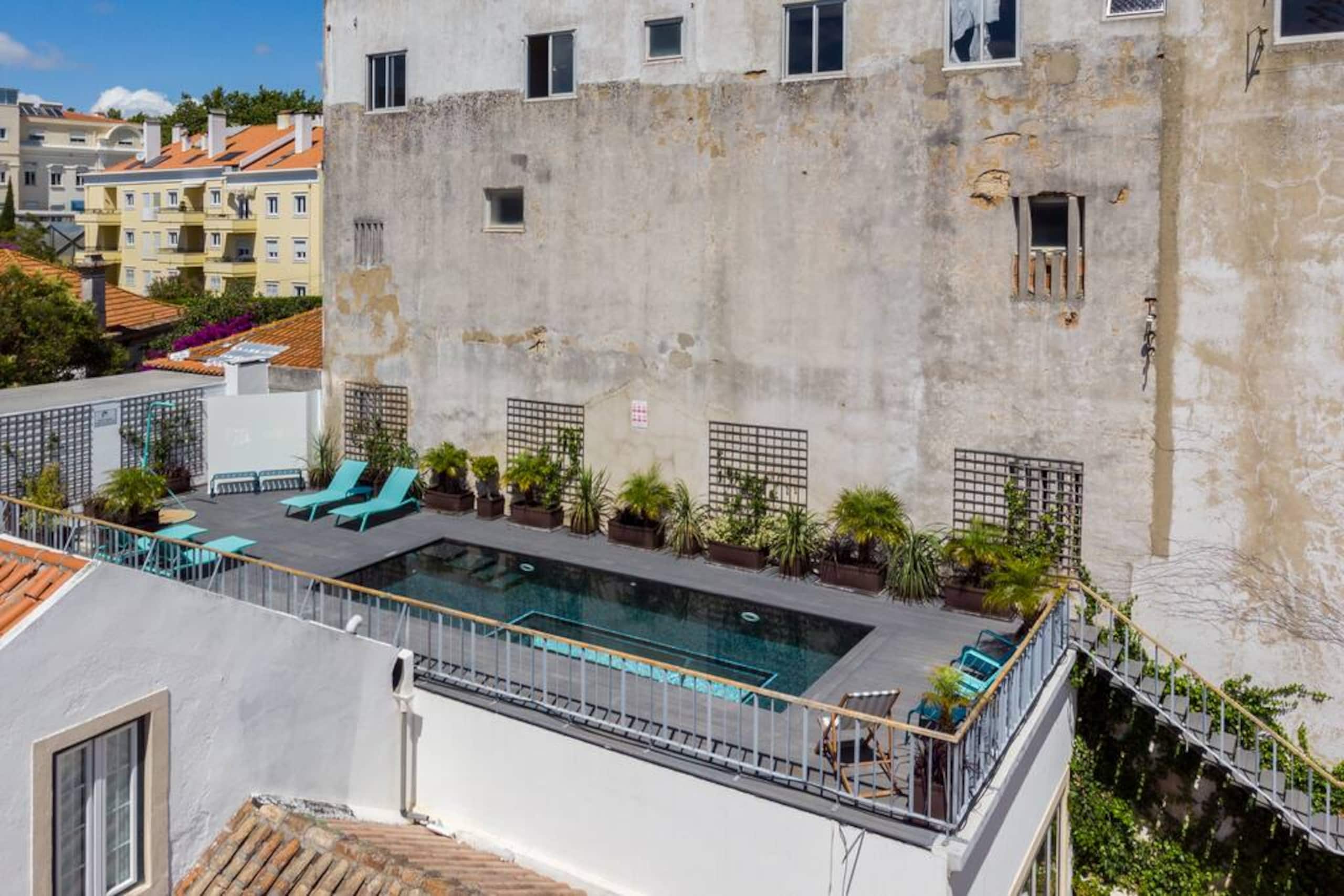 Chalet Estoril - Middle Floor 20