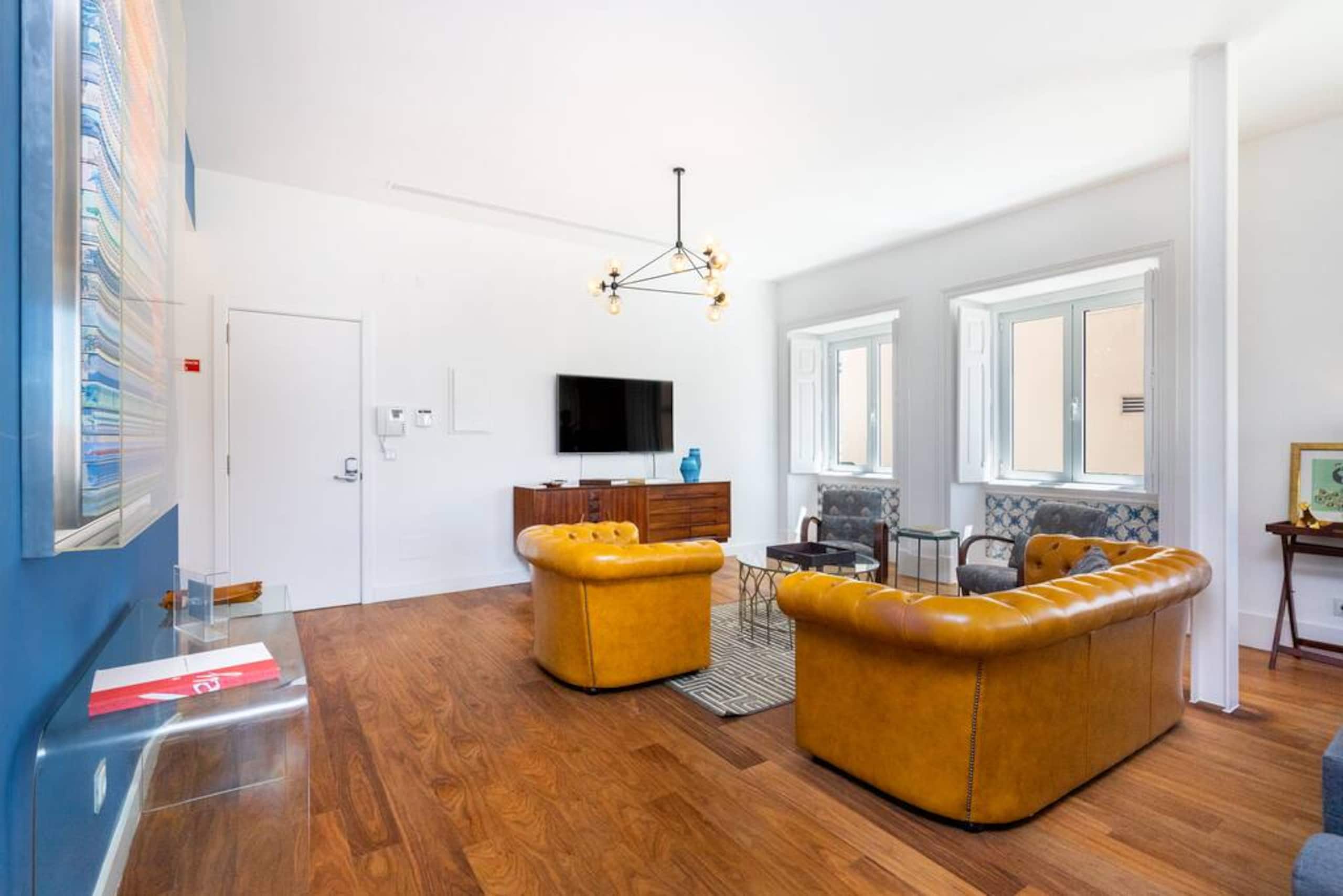 Chalet Estoril - Middle Floor 8
