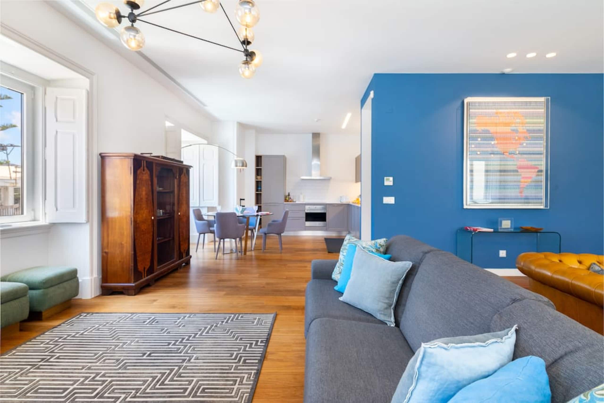 Chalet Estoril - Middle Floor 11