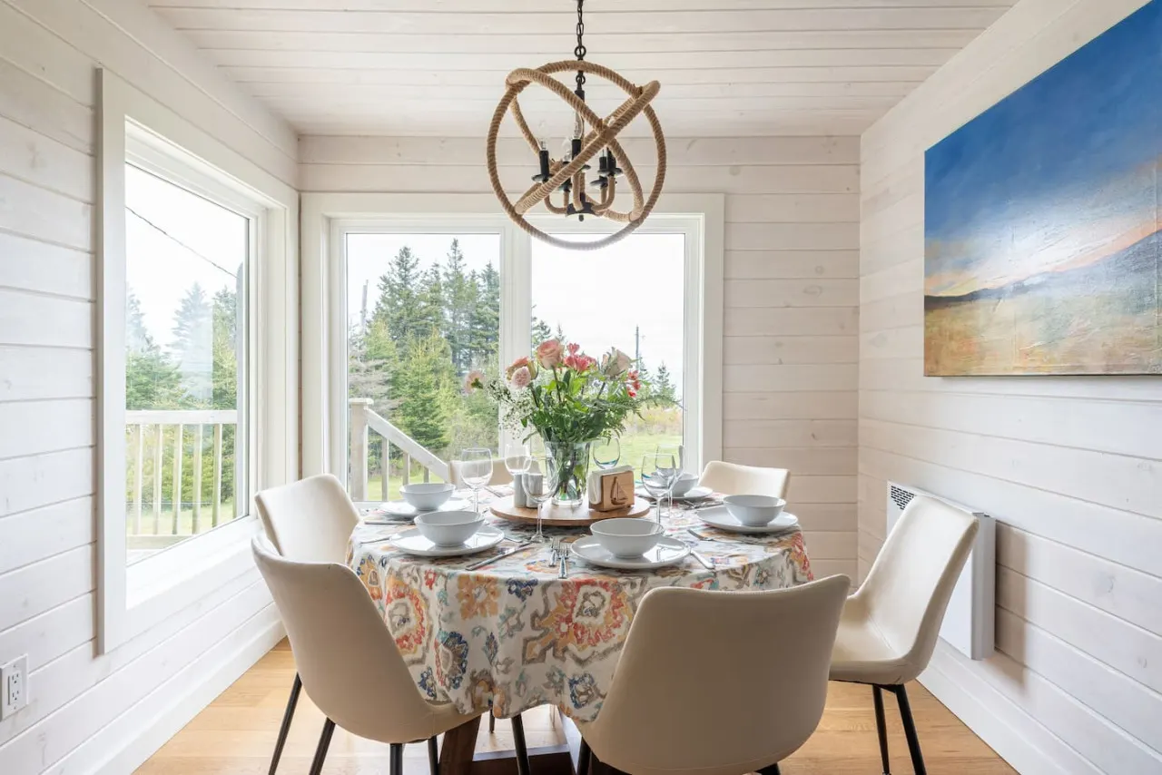 Puddin’ Pan - Cozy Beach House with Ocean View. Steps to Beach, Firepit 19