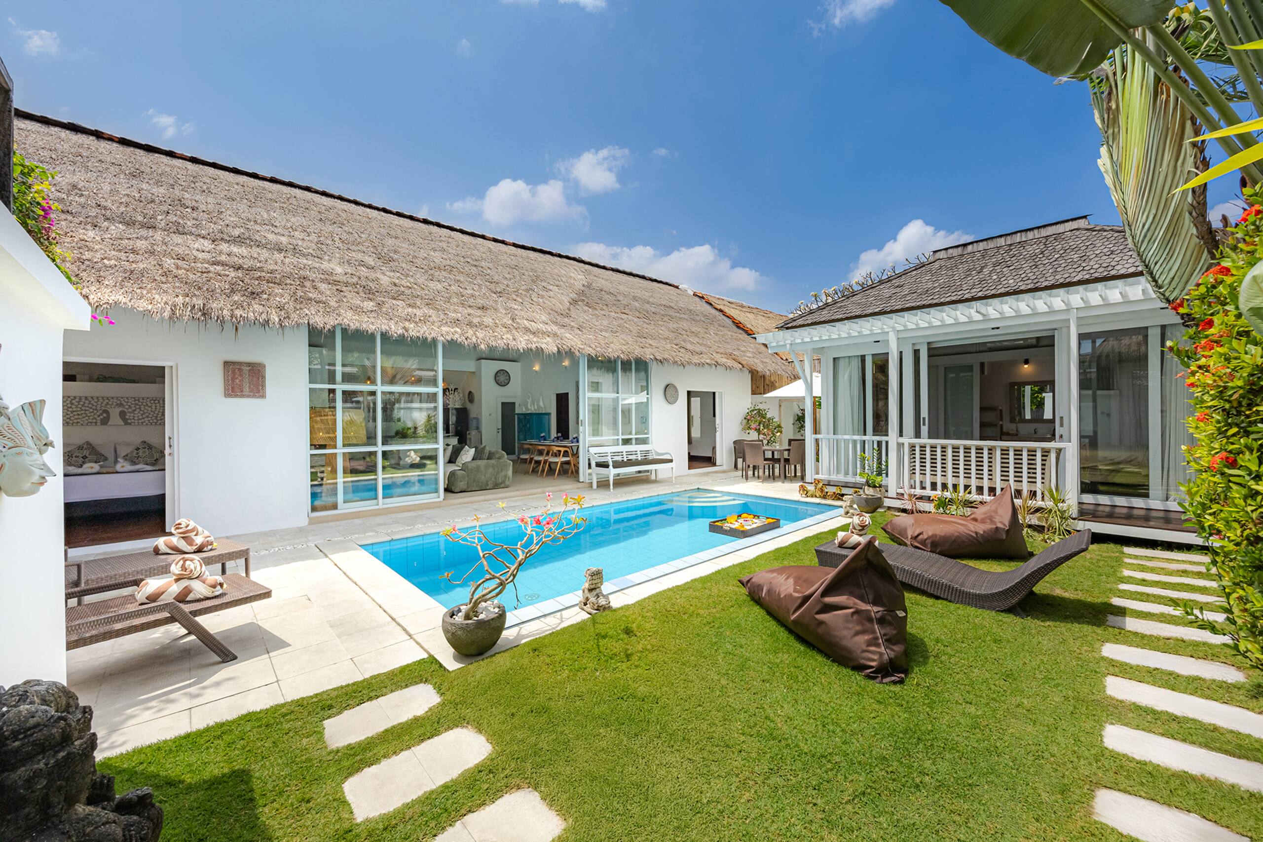 Villa in Seminyak – 10 min walk to Oberoi — photo 2