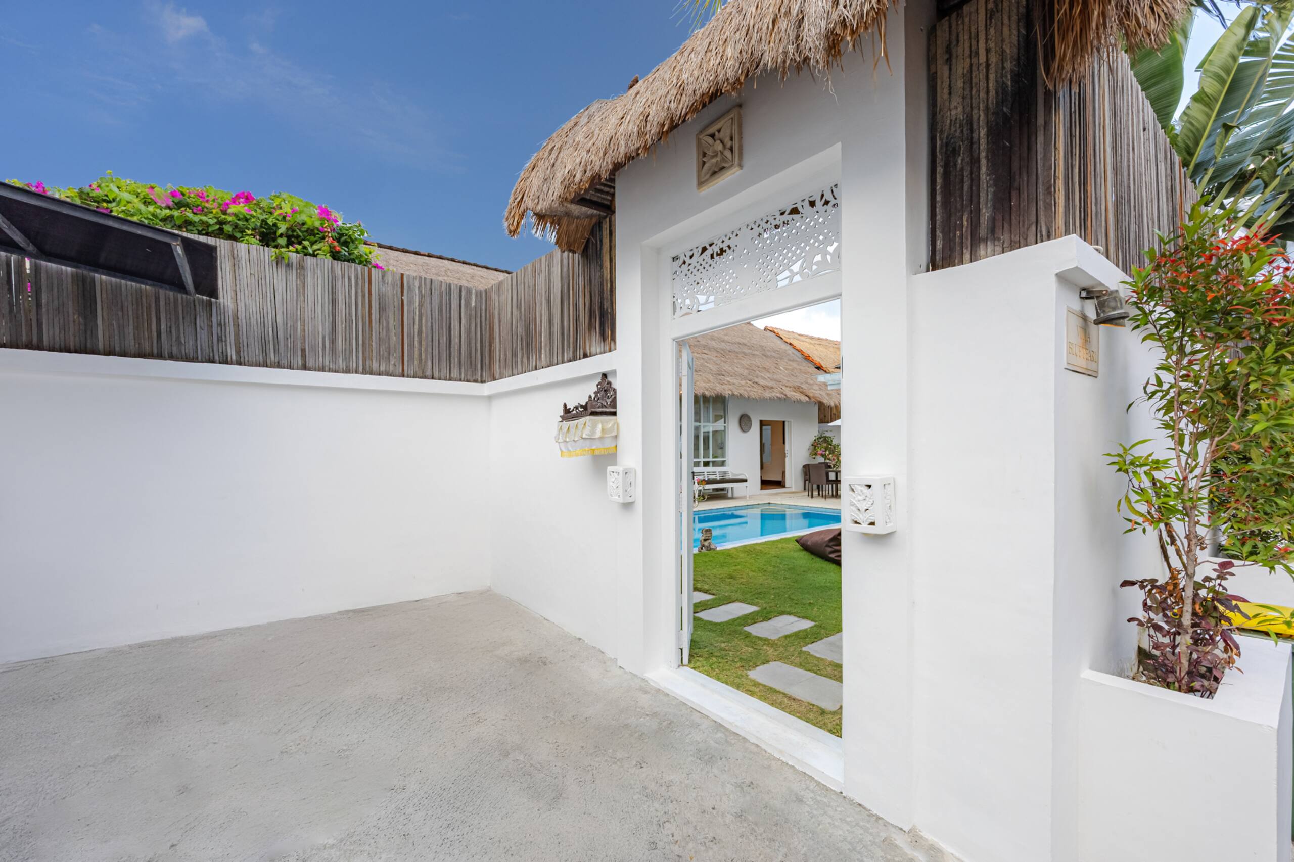 Villa in Seminyak – 10 min walk to Oberoi 35