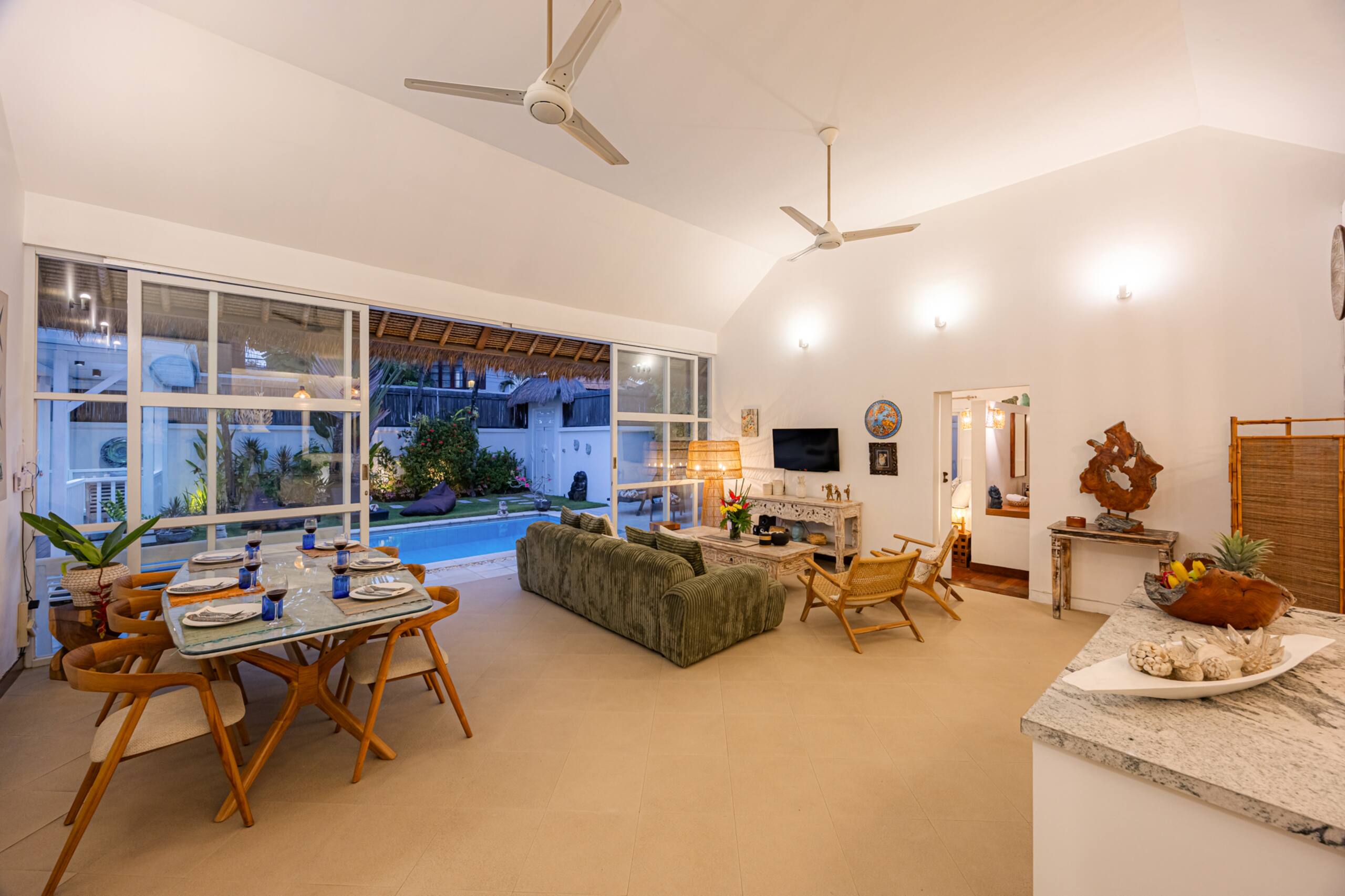 Villa in Seminyak – 10 min walk to Oberoi 13