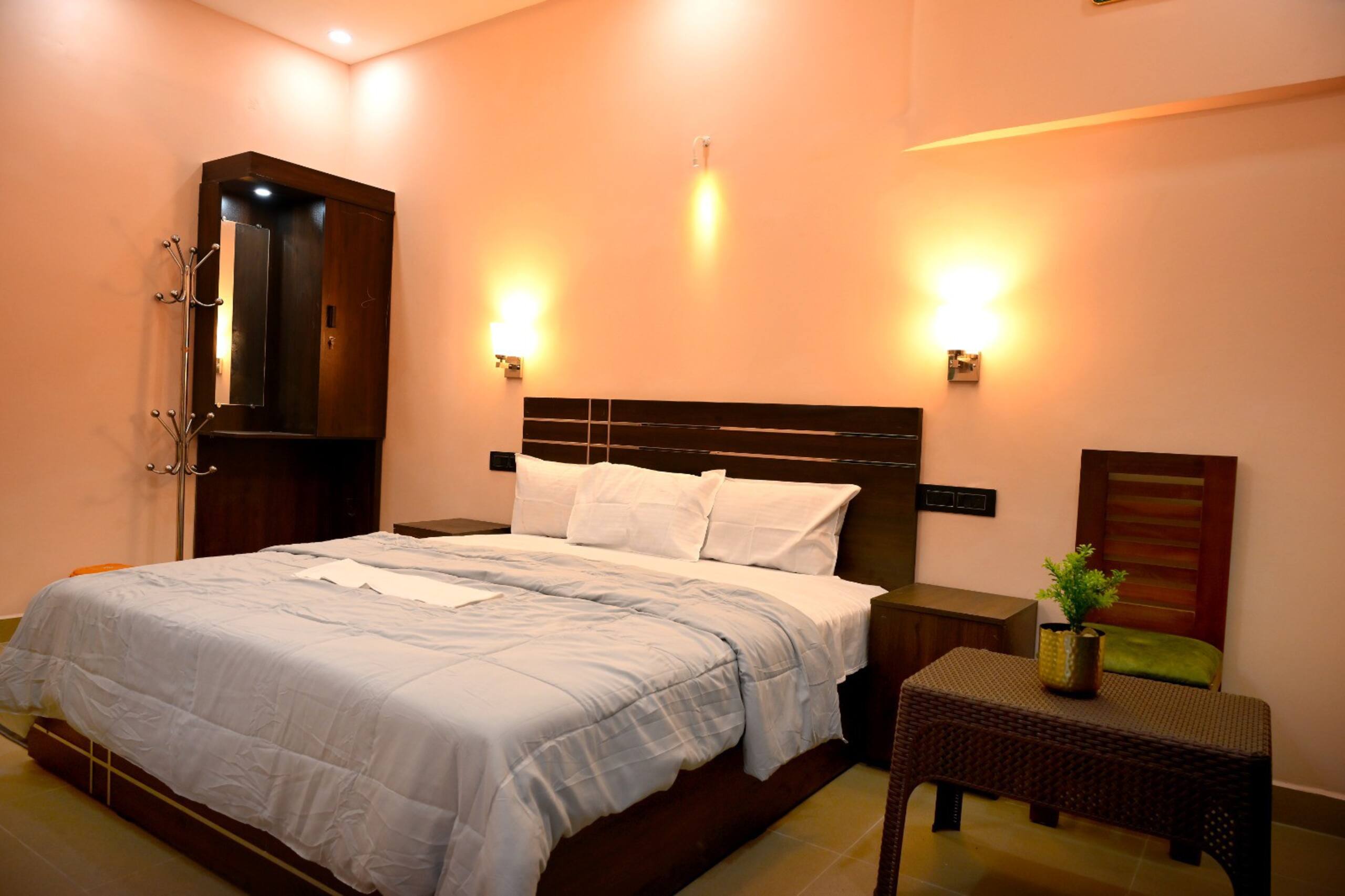 Zayana Gardens Munnar (Entire cottage) 4