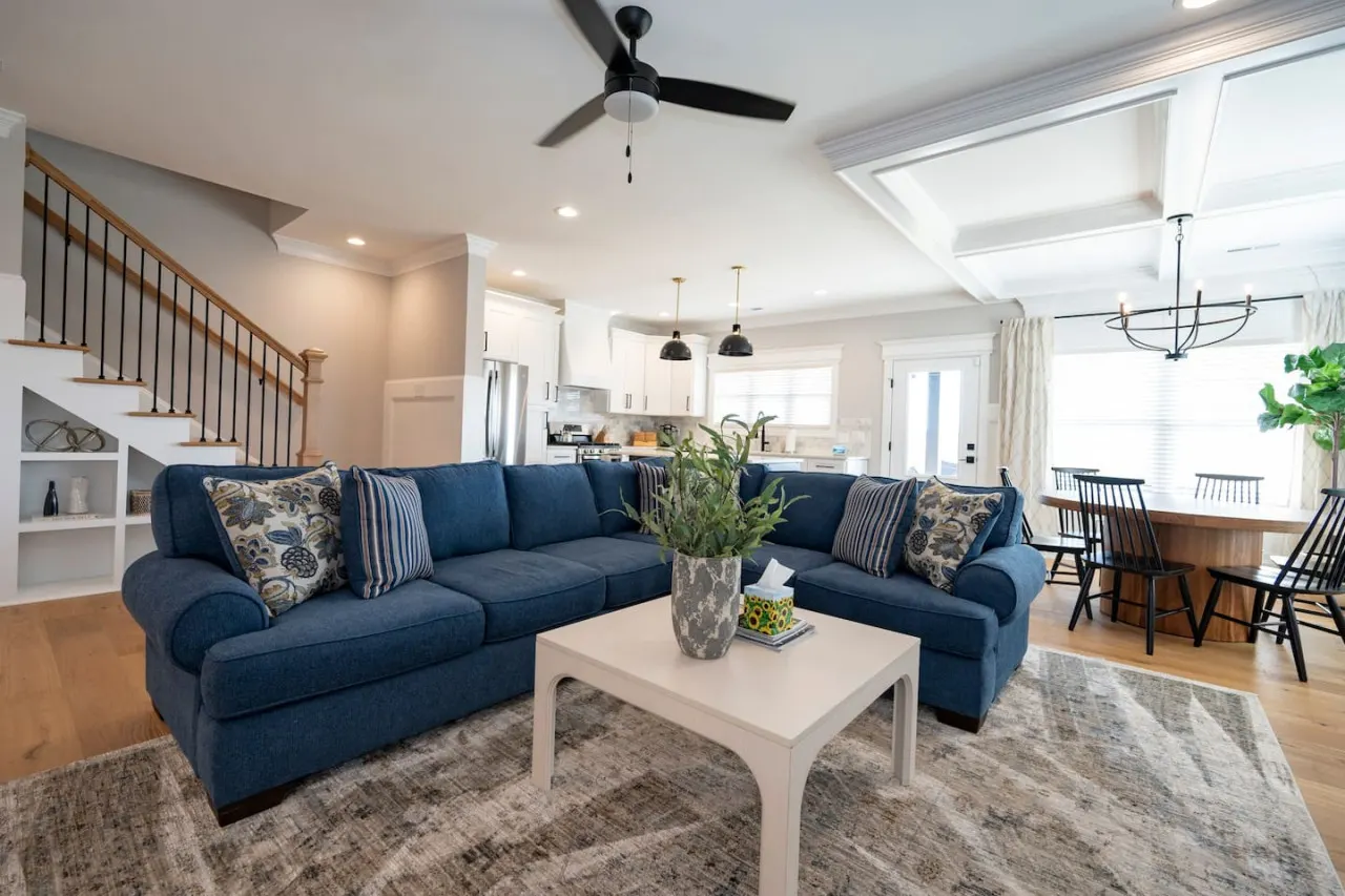 Modern 4BR Oasis - Main Level Master + 2 King Beds 8