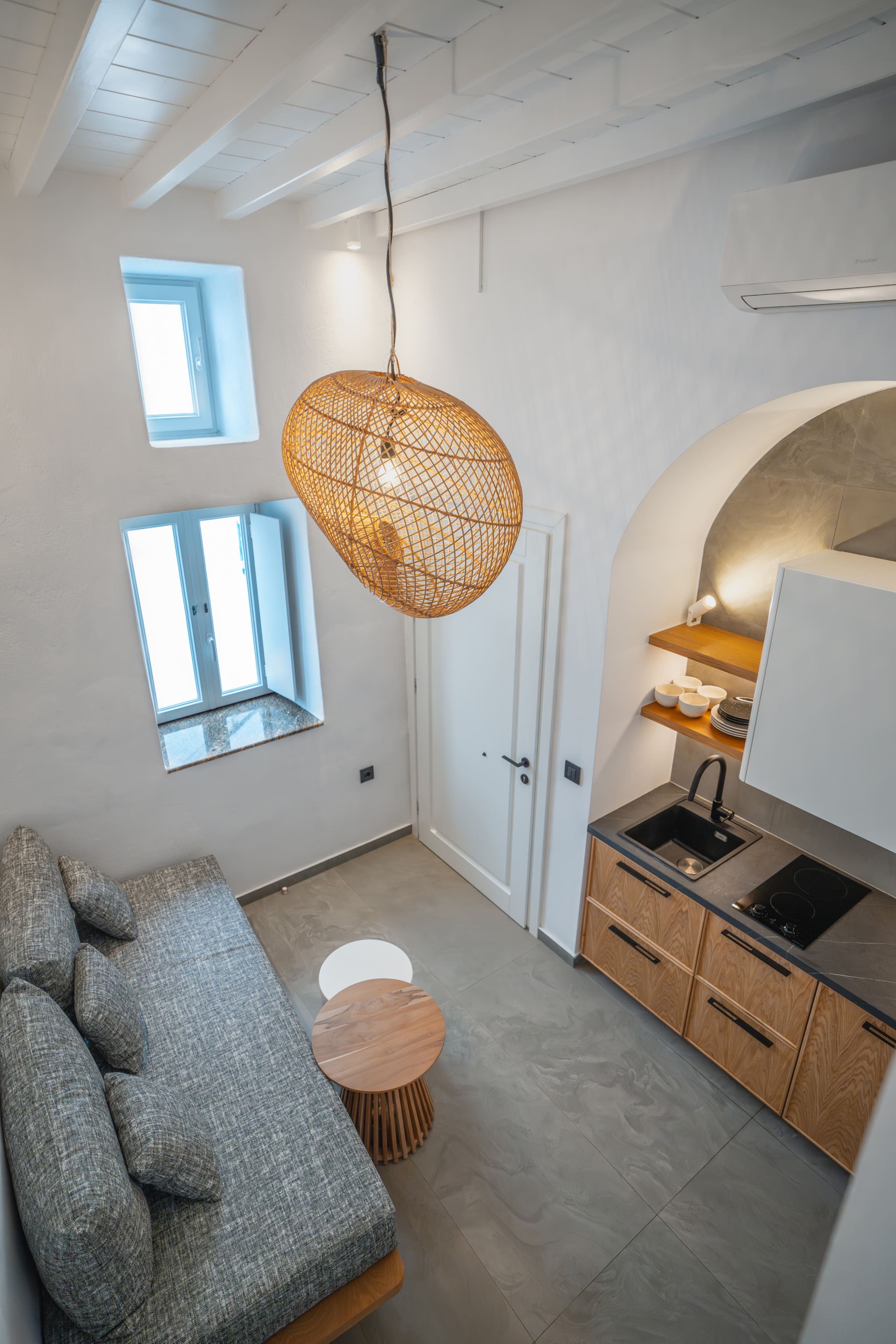 Skepi Fancy House|Elegant Terrace in Mykonos Town 8