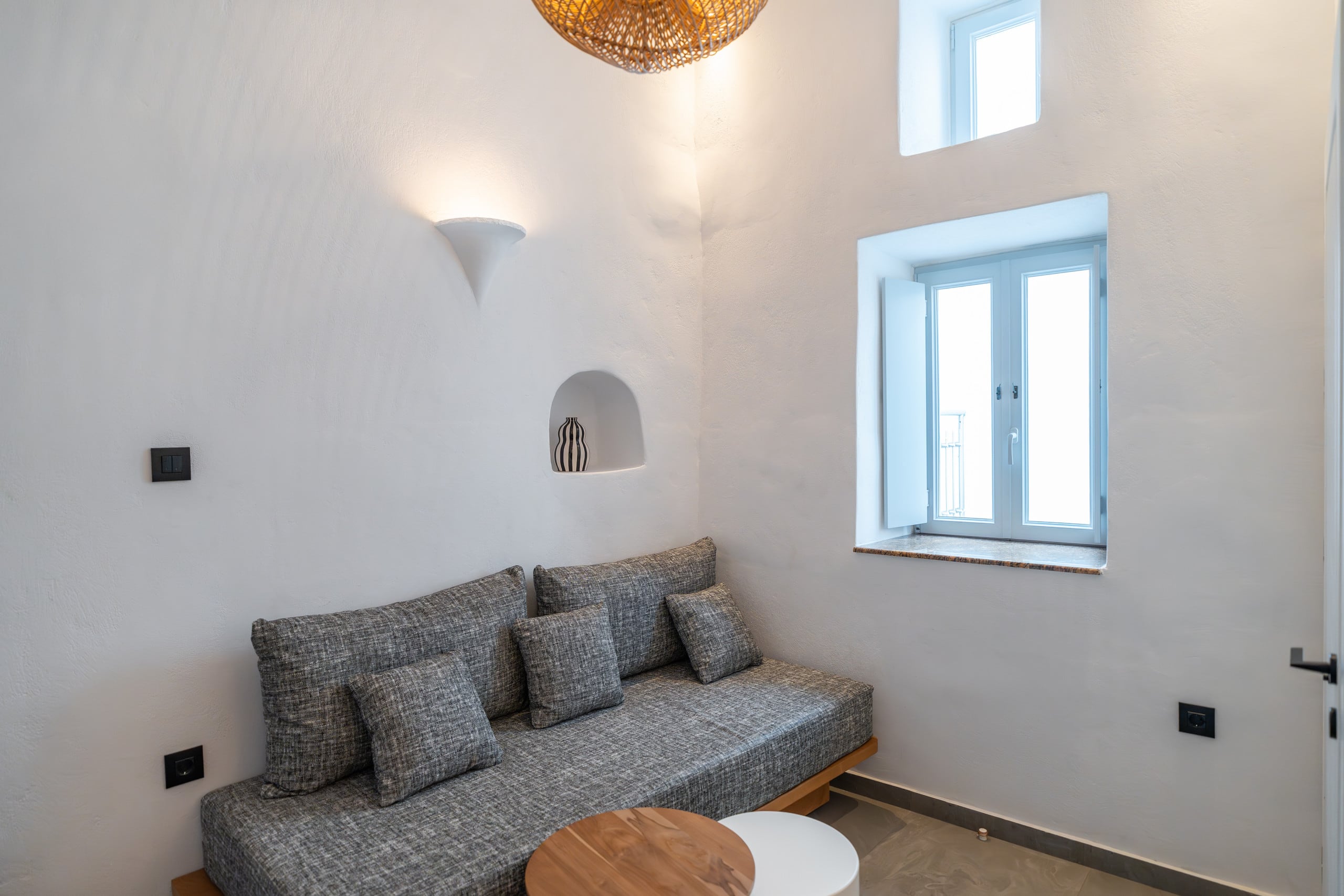 Skepi Fancy House|Elegant Terrace in Mykonos Town 6