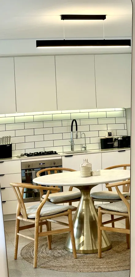 Luxury Aircon Apartment -Free parking, Walk to Hospital, UNSW & Dining 9