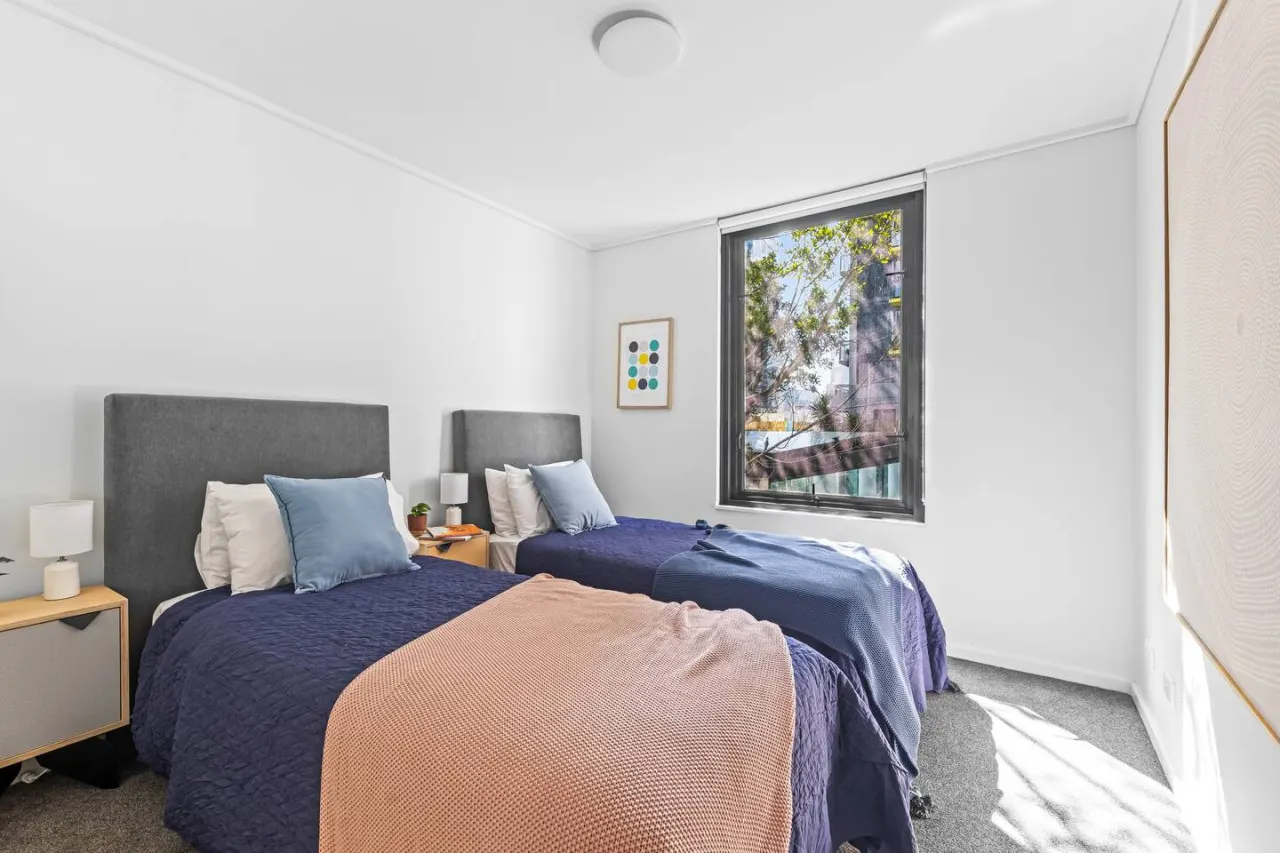 Andi - Your Spacious 3bed/2bath Melbourne Home! 16