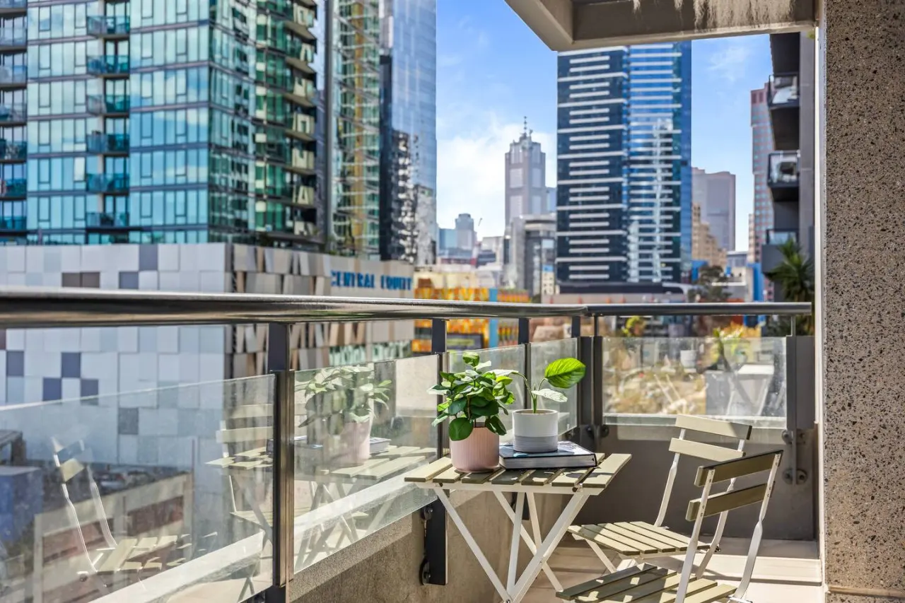 Andi - Your Spacious 3bed/2bath Melbourne Home! 18