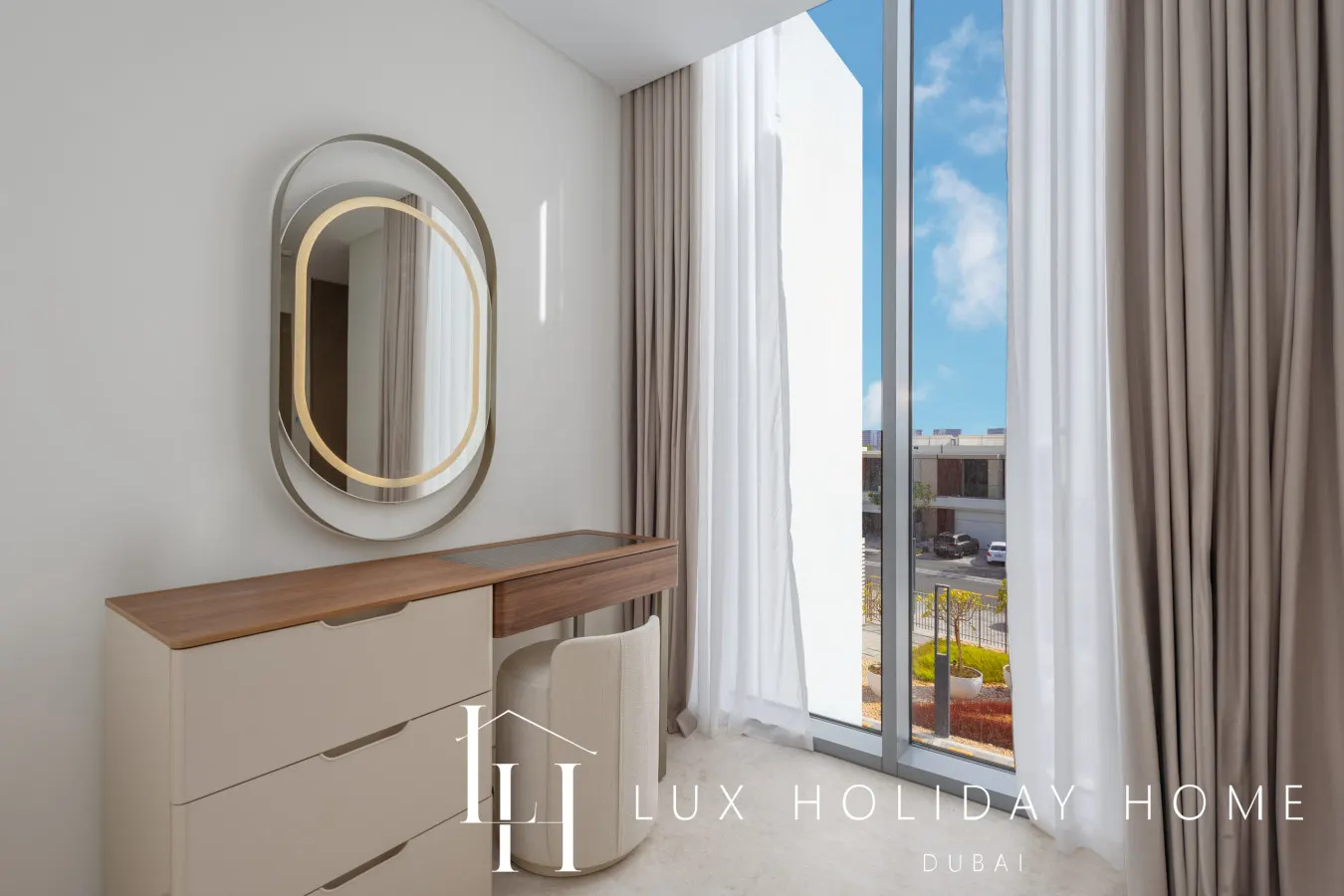 LUX The District One Lagoon View Townhouse 20