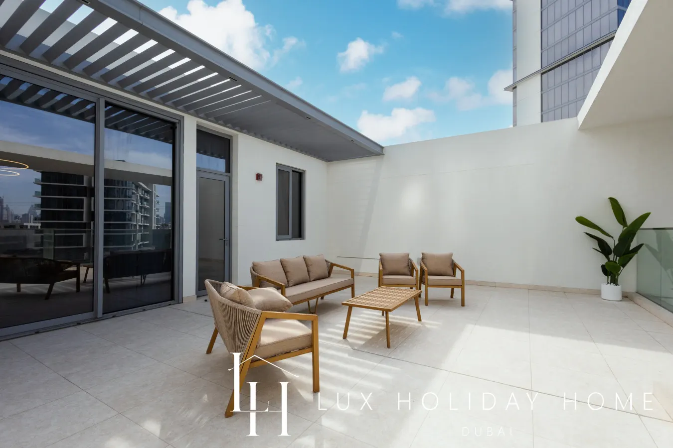LUX The District One Lagoon View Townhouse 7