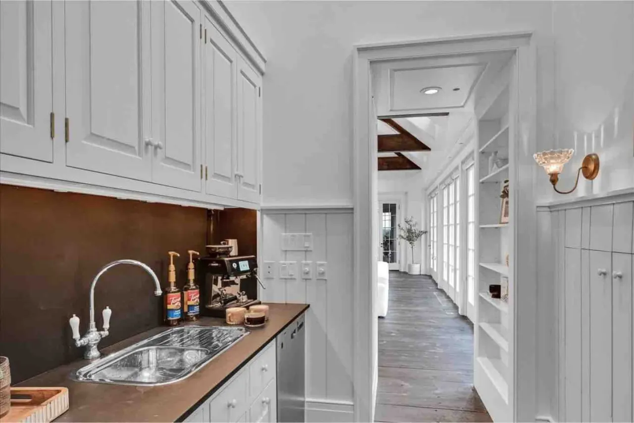 Roundtop Mansion on 135 Acre Estate with Indoor Pool 19