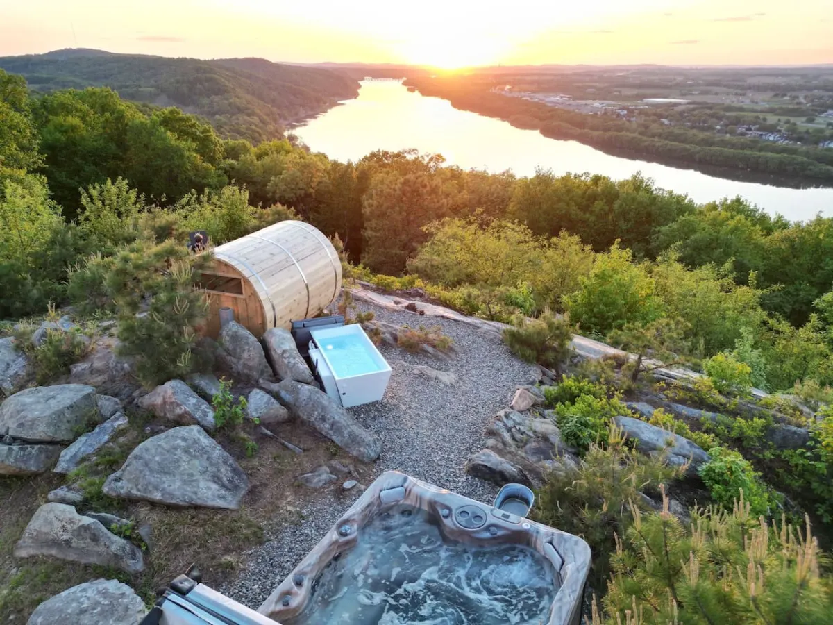 Roundtop Mansion on 135 Acre Estate with Indoor Pool — photo 4