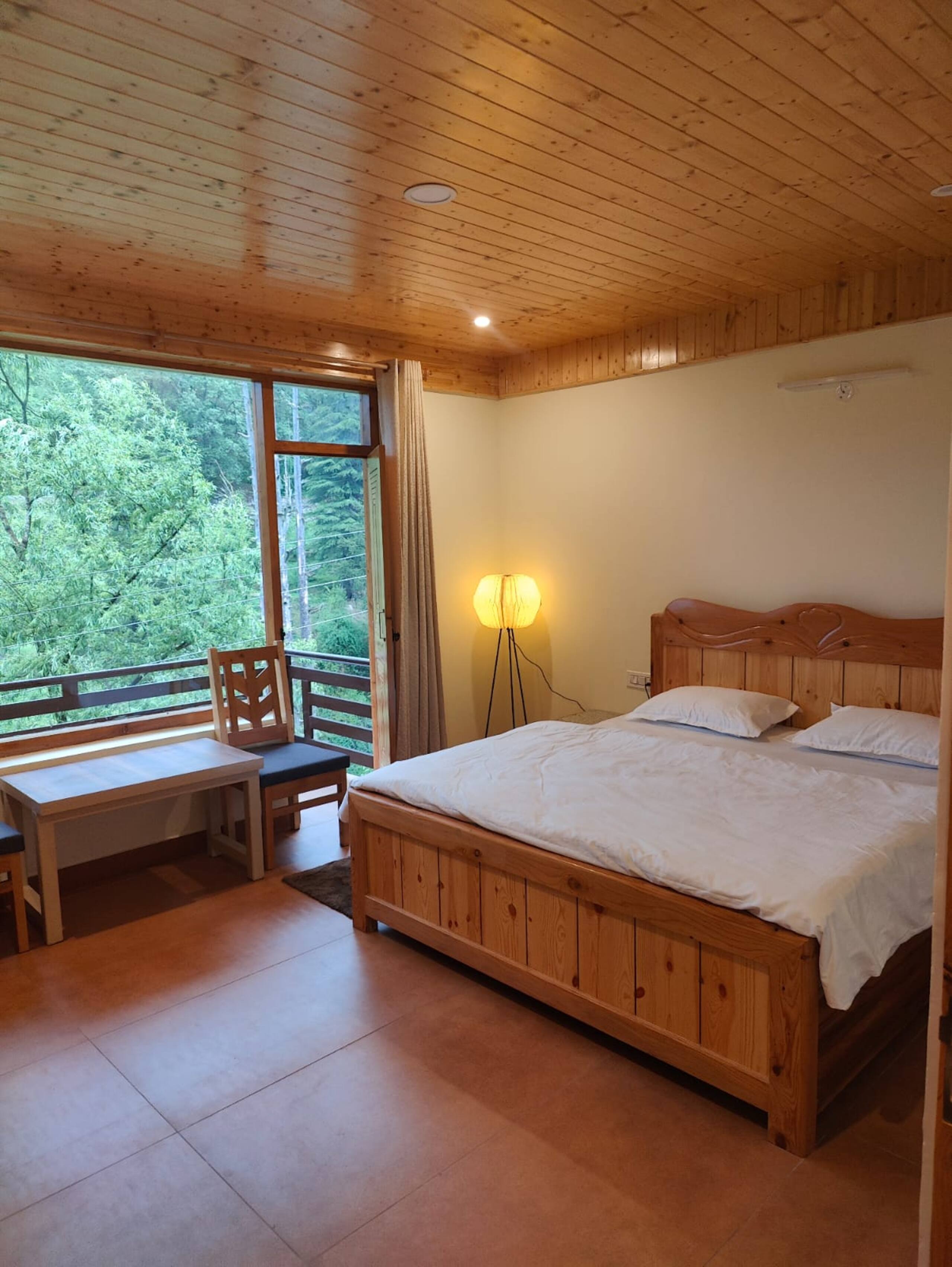 Yutori Homestay Manali | 6-BR Villa 20