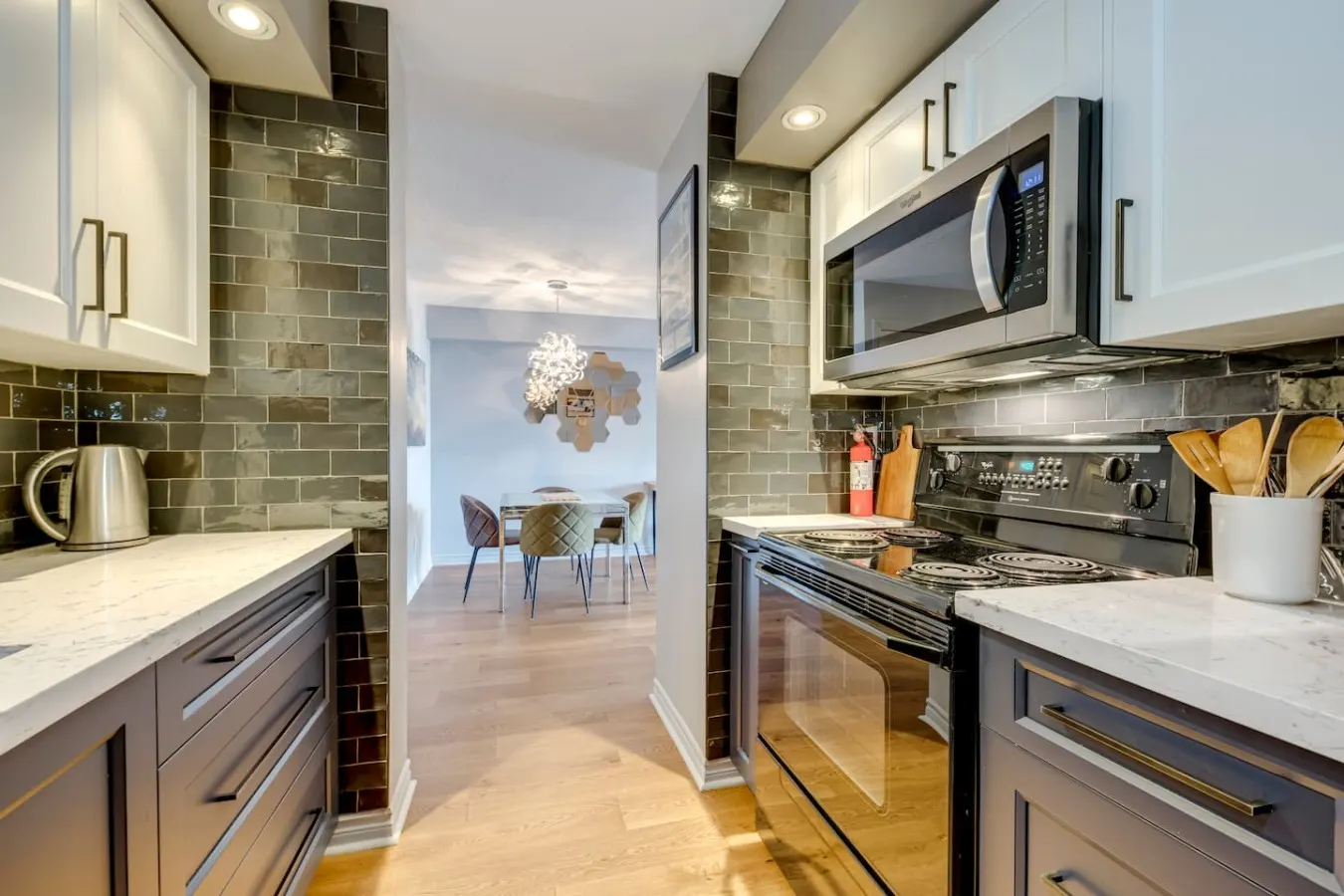 Stylish 1BR Condo Large Home Office City Views 11
