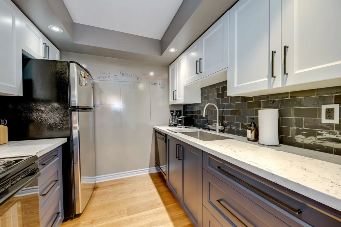 Stylish 1BR Condo Large Home Office City Views 15