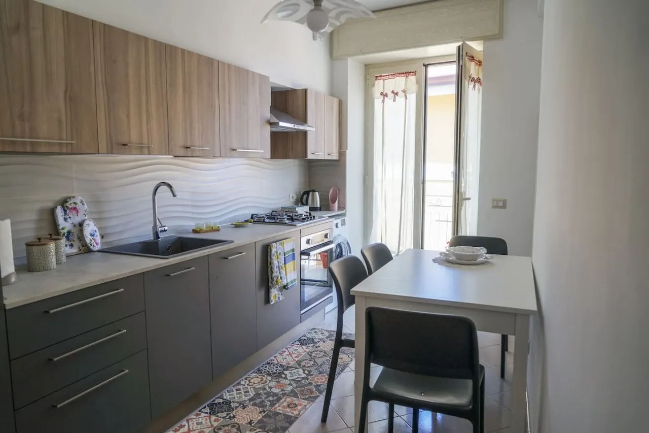Nonna Carmela Holiday House - Camera Matrimoniale con cucina Carmy 7