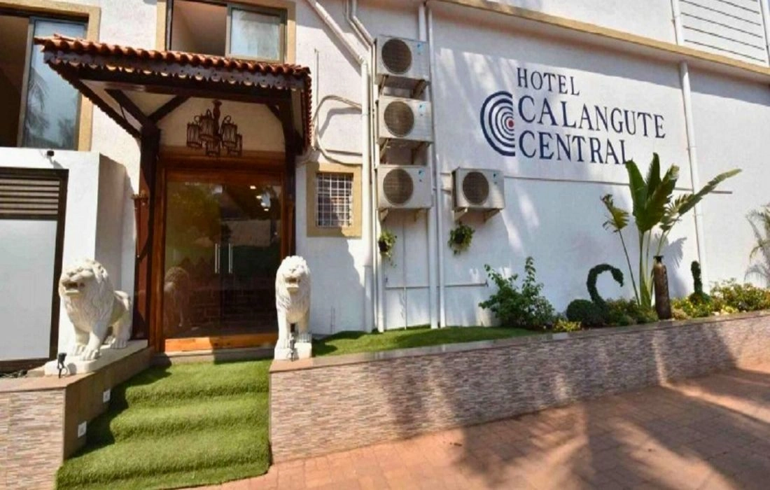 Elegant | Central | Main Street 7