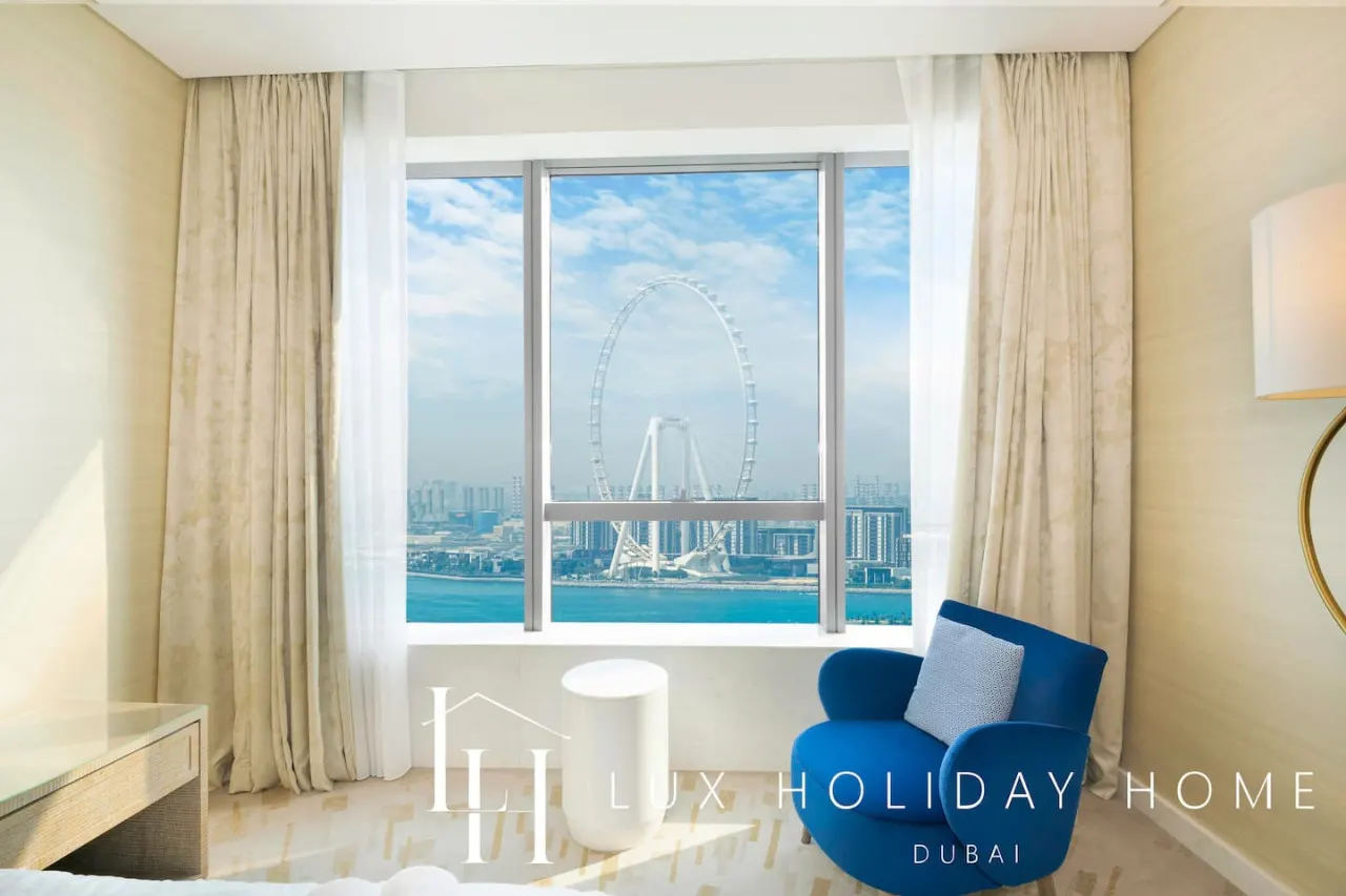 LUX Iconic Views at The Palm Tower Suite 3 12