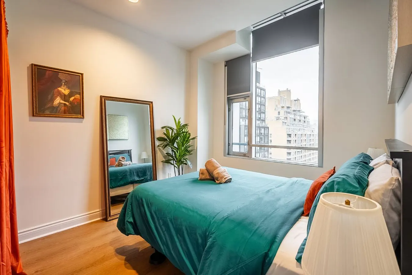 Newly Designed 2BR Condo Prime Area Parking 12
