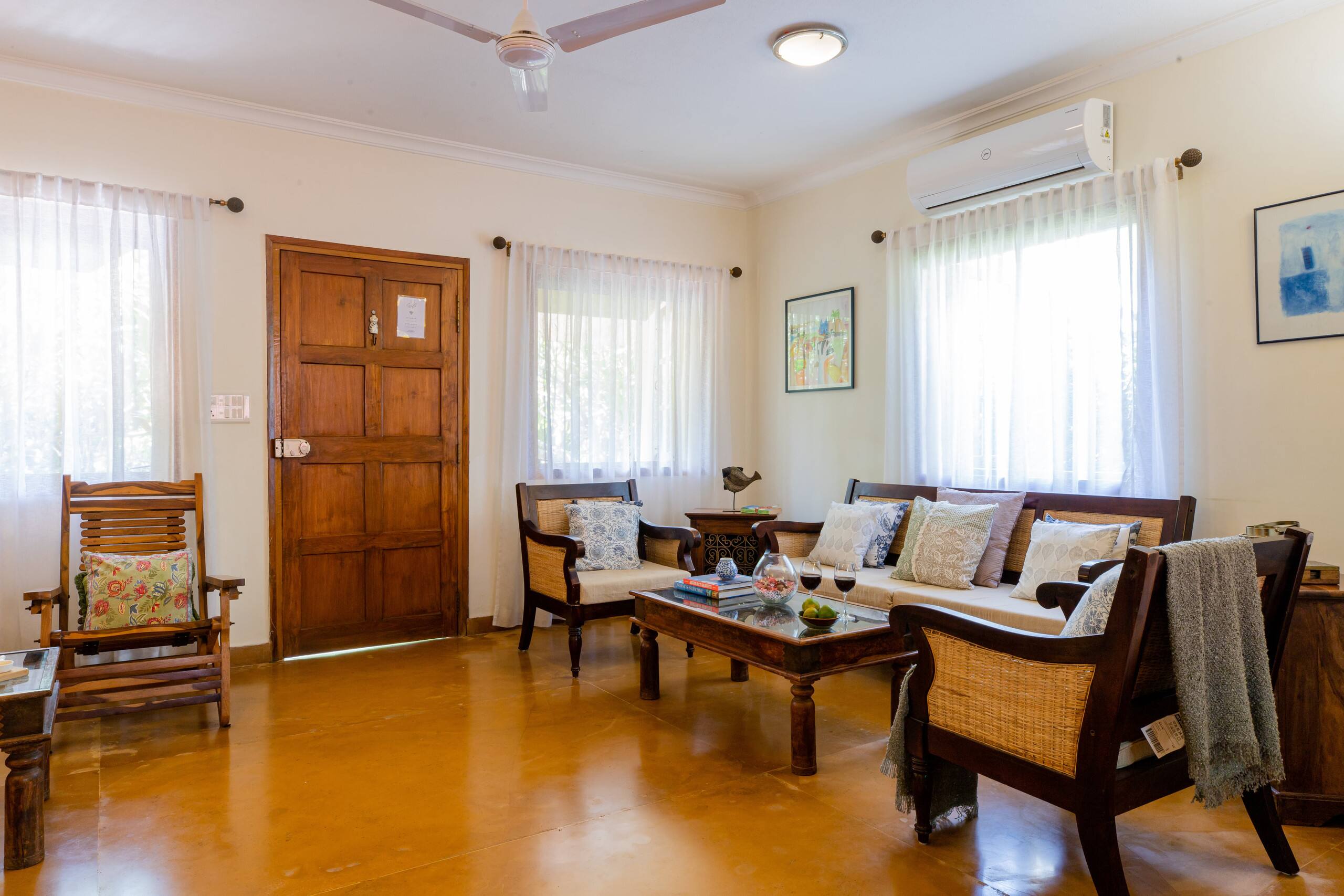 2BHK villa, 5 mins from beach 9