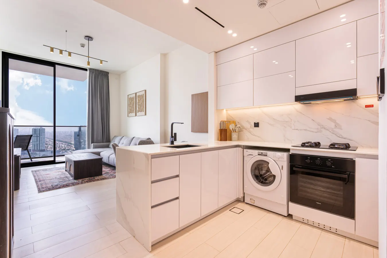 Sleek Modern Home in the Heart of JVC 7