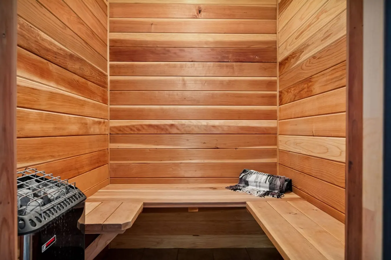 It's a Wonderful Lodge Sauna, Hot Tub, Game Room 1