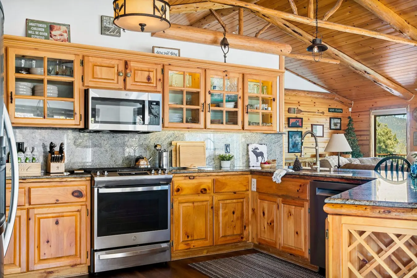 It's a Wonderful Lodge Sauna, Hot Tub, Game Room 9