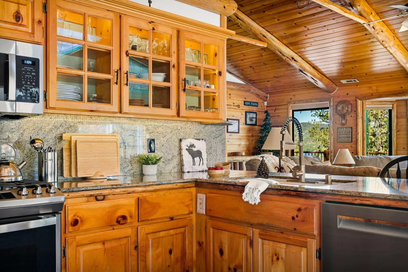 It's a Wonderful Lodge Sauna, Hot Tub, Game Room 10