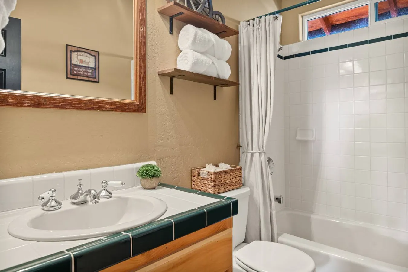 It's a Wonderful Lodge Sauna, Hot Tub, Game Room 14