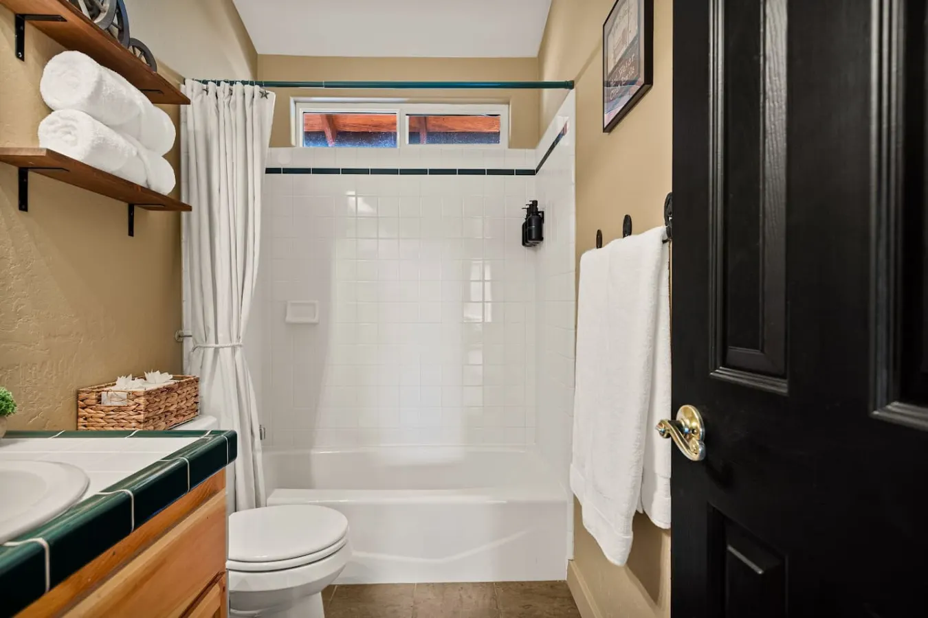 It's a Wonderful Lodge Sauna, Hot Tub, Game Room 15