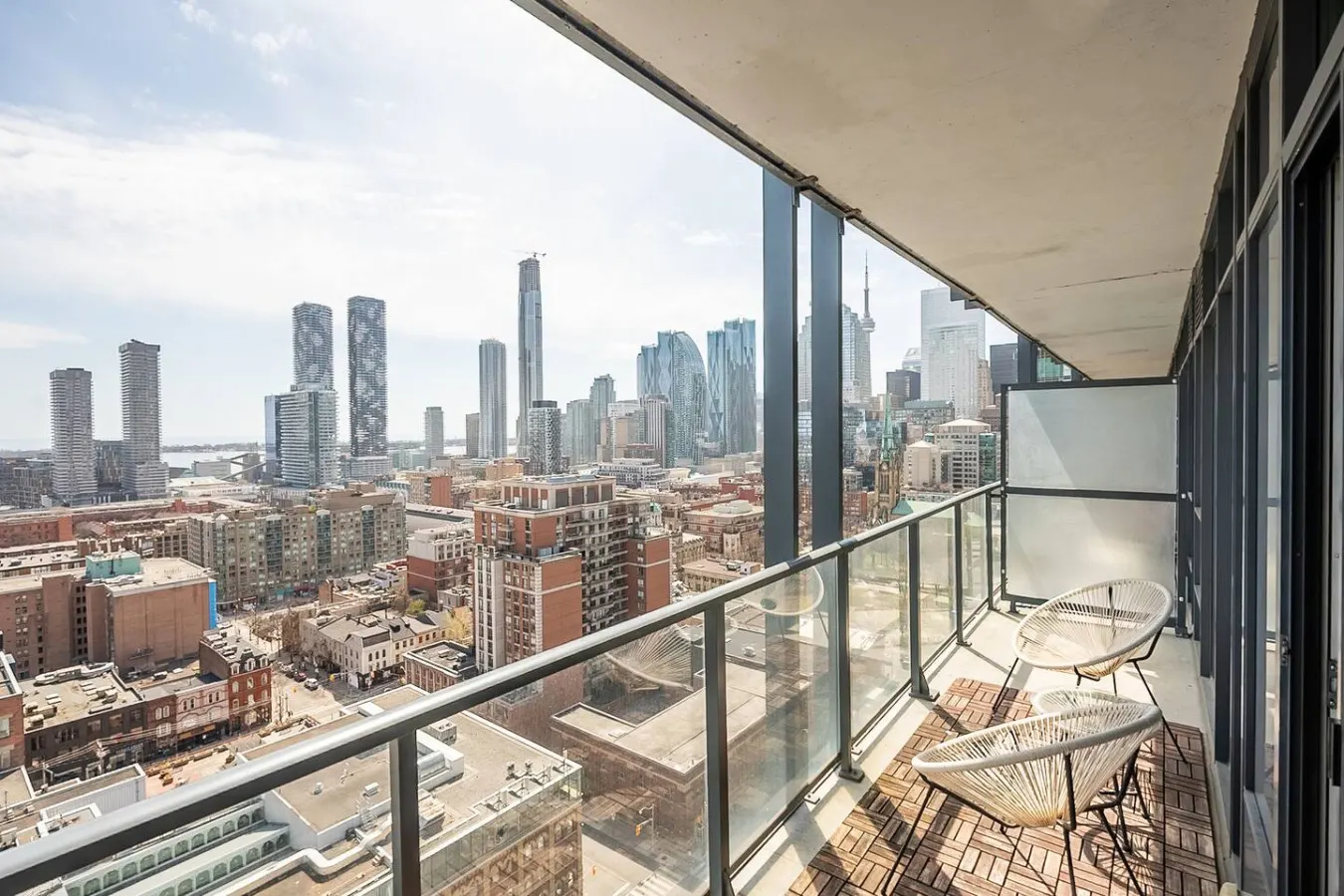 Designer 1BR Suite King East Skyline Views 7