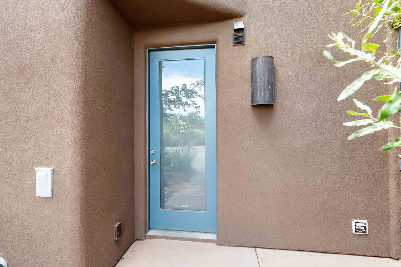 The Blue Moon Suite - Ground Floor — photo 4