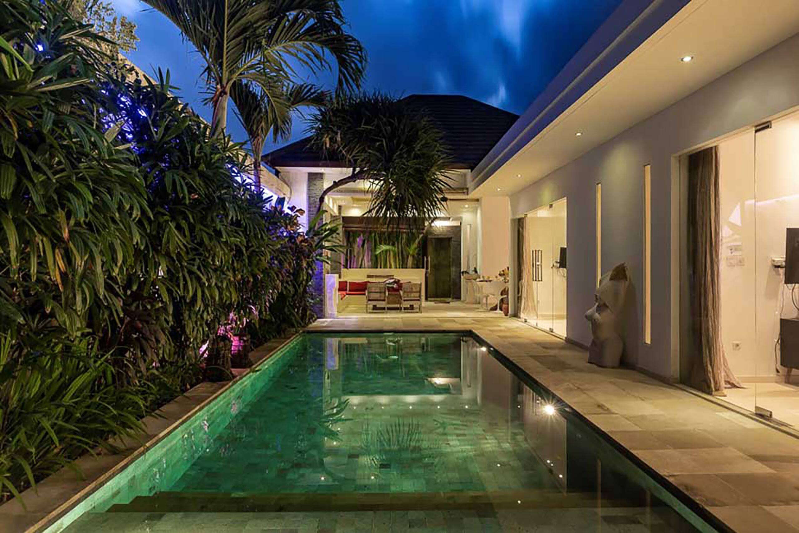 10mn walk to Central Seminyak
