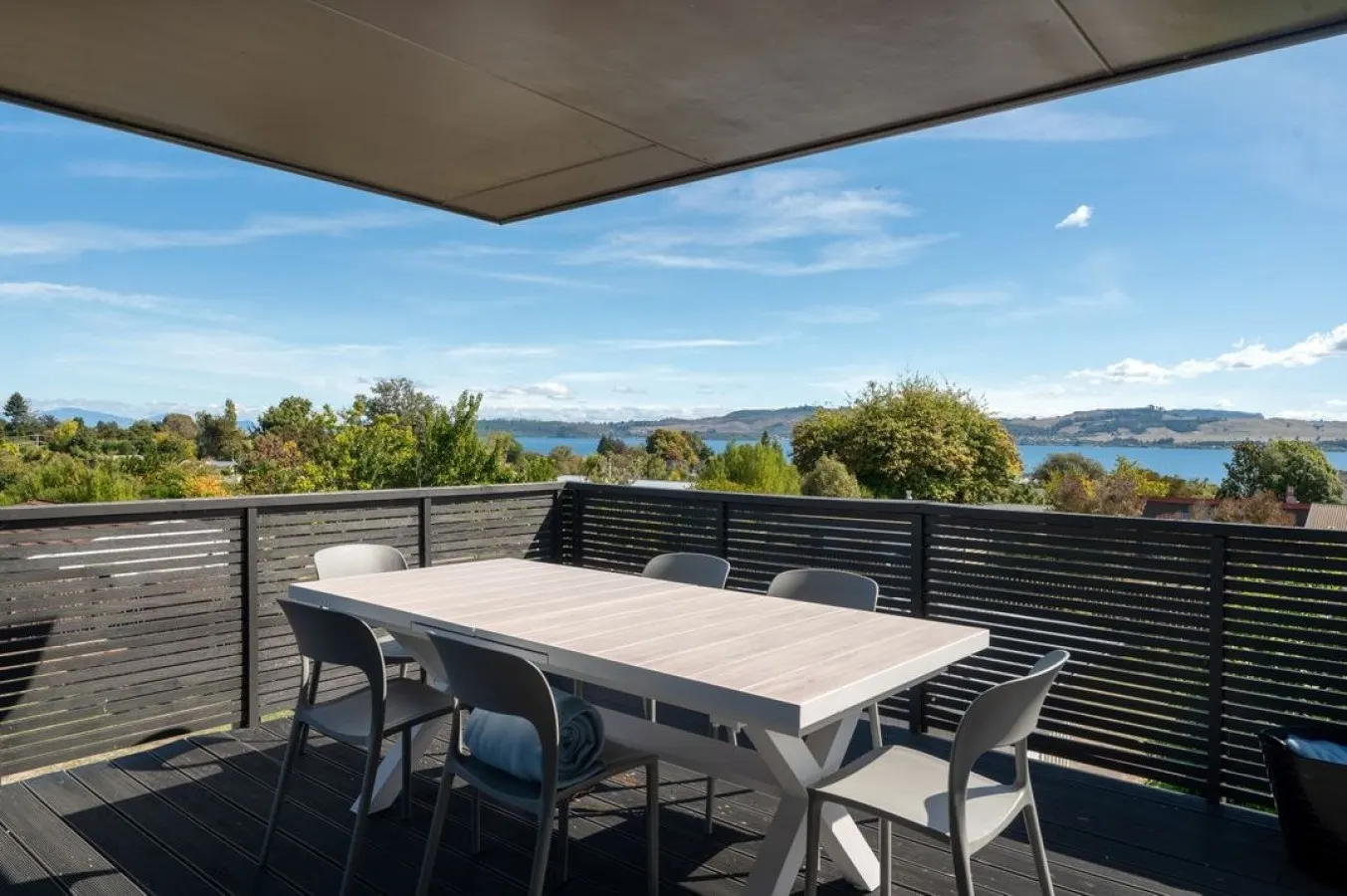 Poppy’s Bach Large Family Escape in Taupō 1