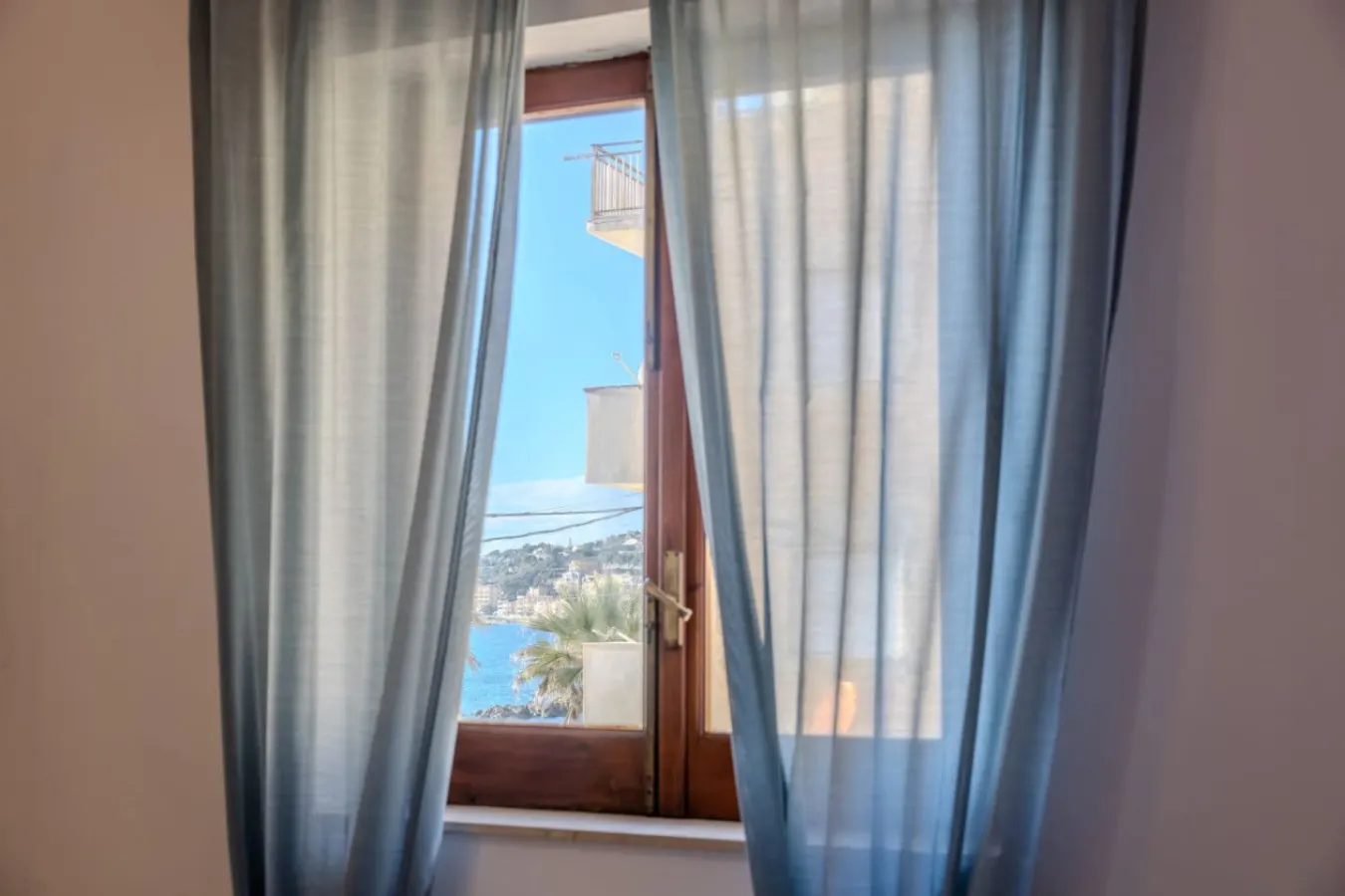 Casa Mare Torre San Carlo 12