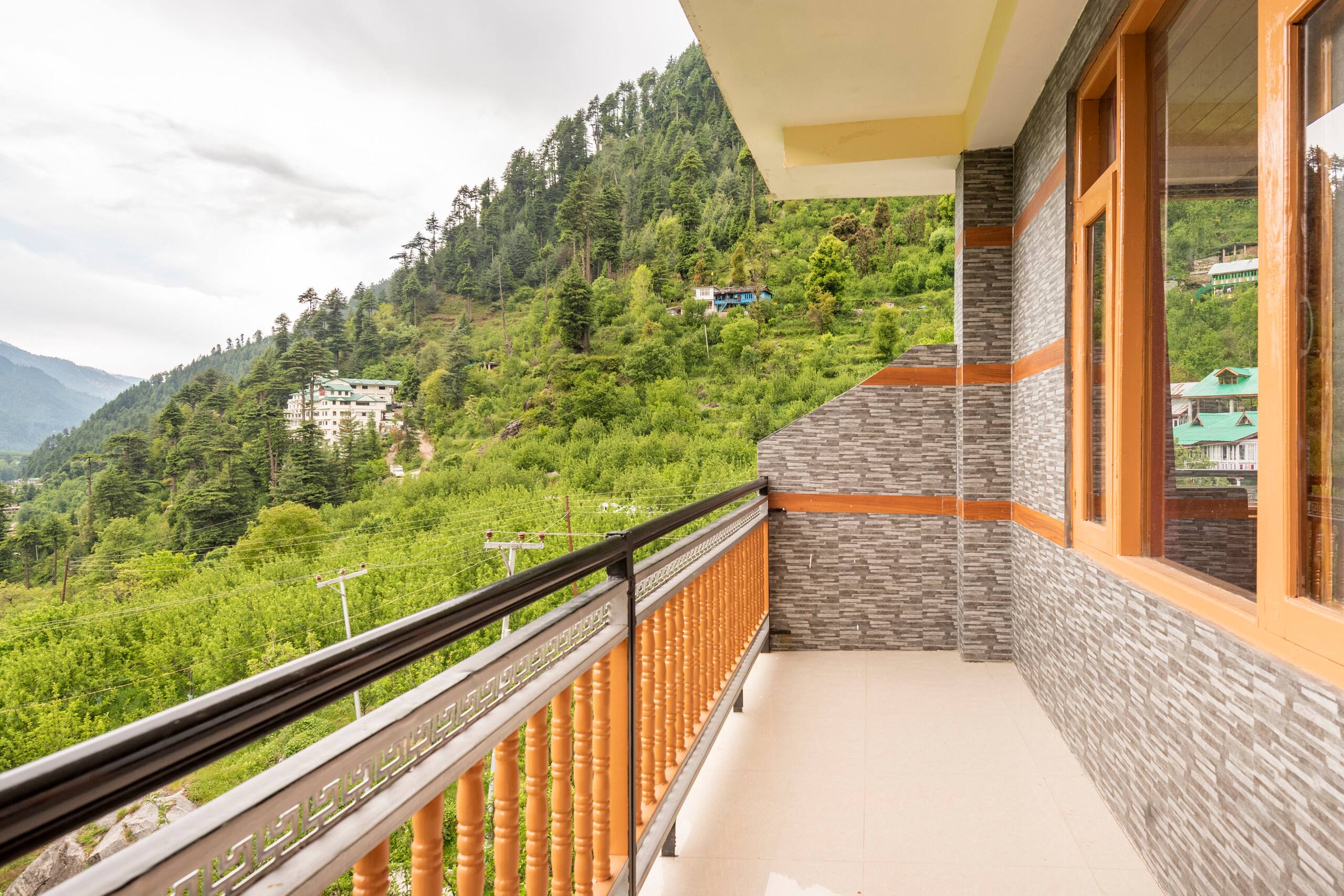 3 bedrooms floor by Blissybest Pvt Ltd 28