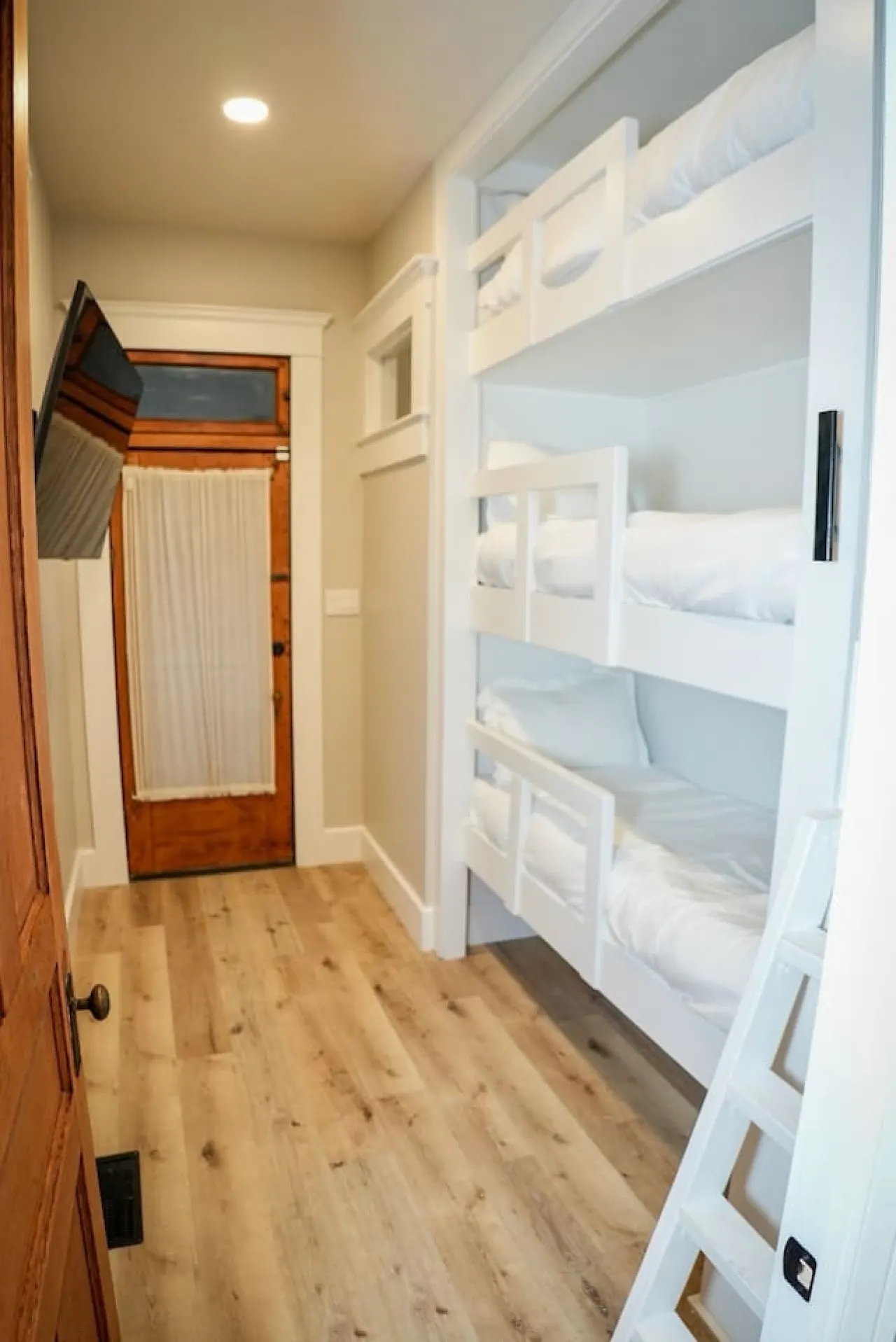 Historic Fletcherplace sleeps 12 Indy downtown 11