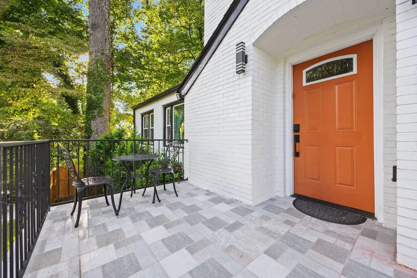 Spacious 5BR Southside BeltLine Home — photo 4