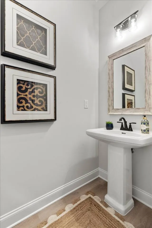 Cottingham - 4 Bedroom 2.5 Bath 11